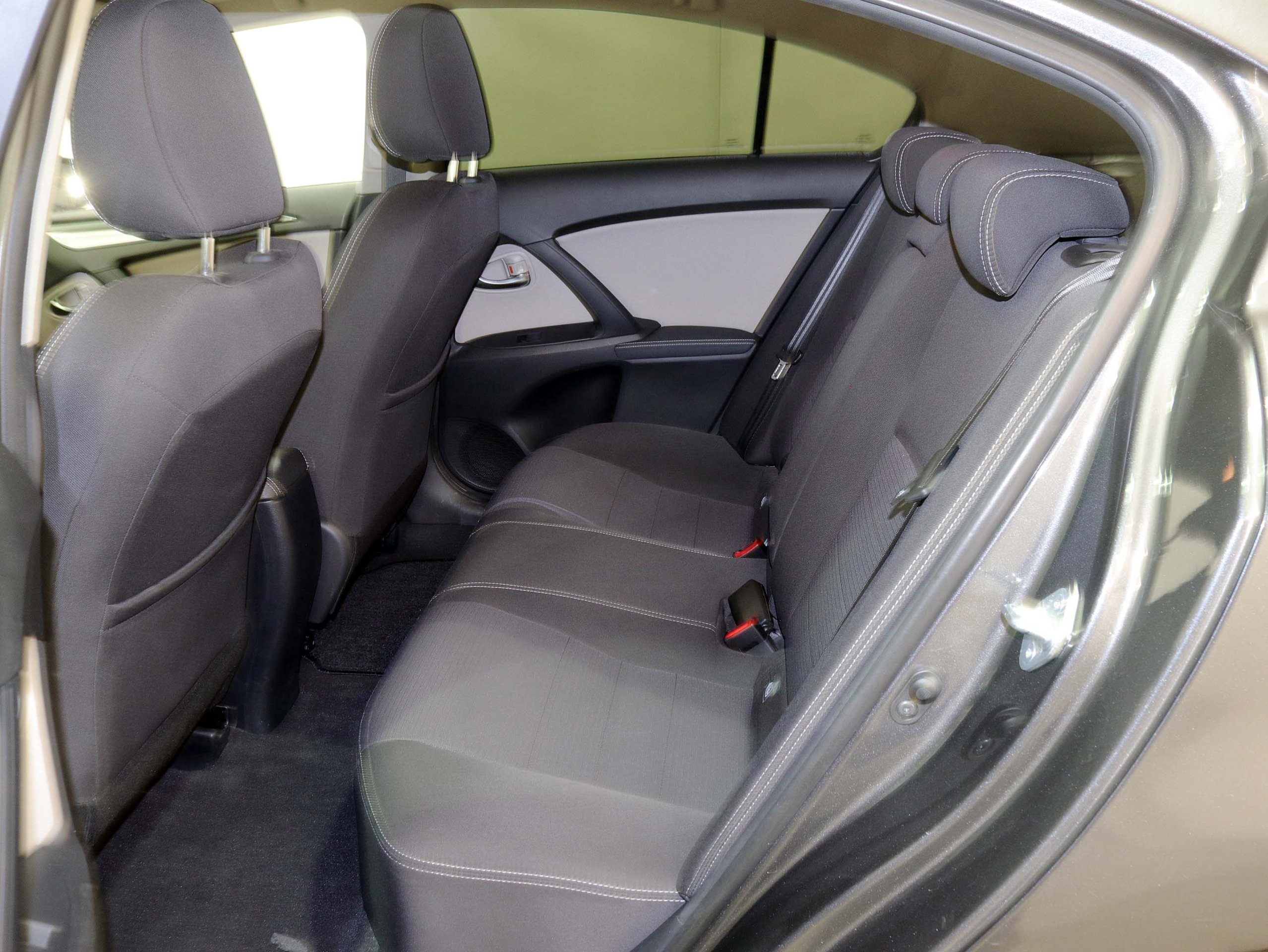 Foto Toyota Avensis 17