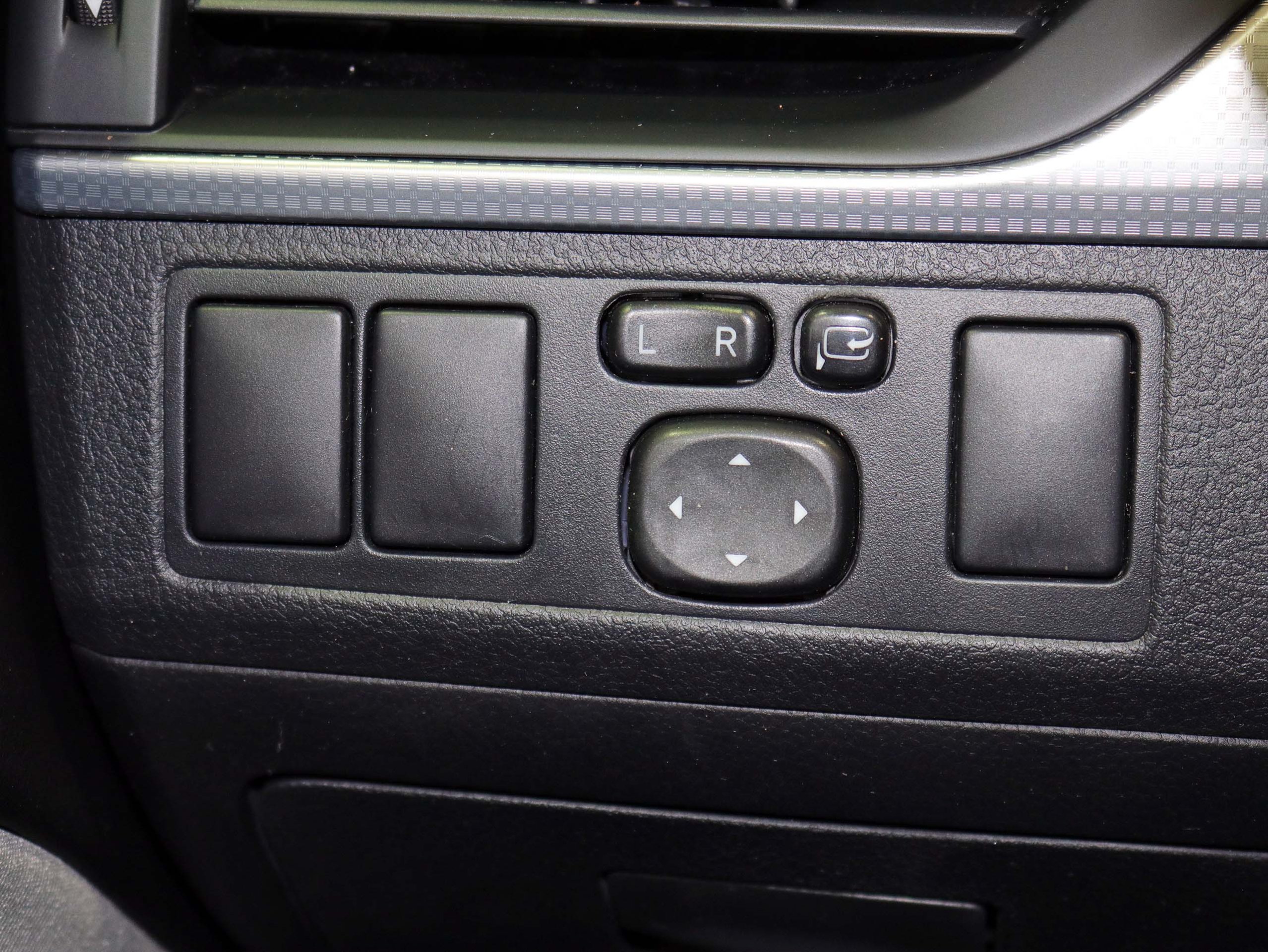 Foto Toyota Avensis 32
