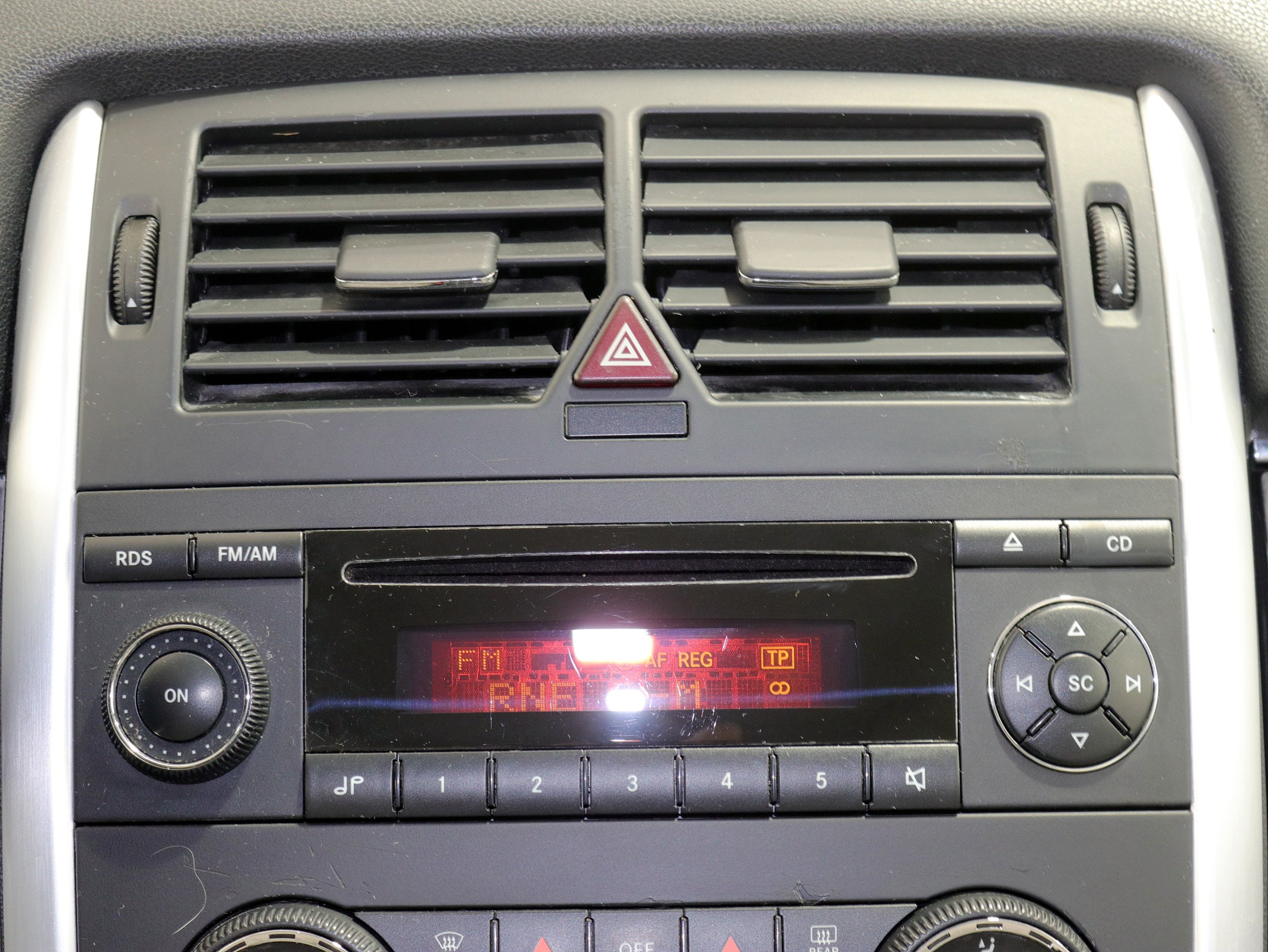 Foto Mercedes-Benz B 150 23