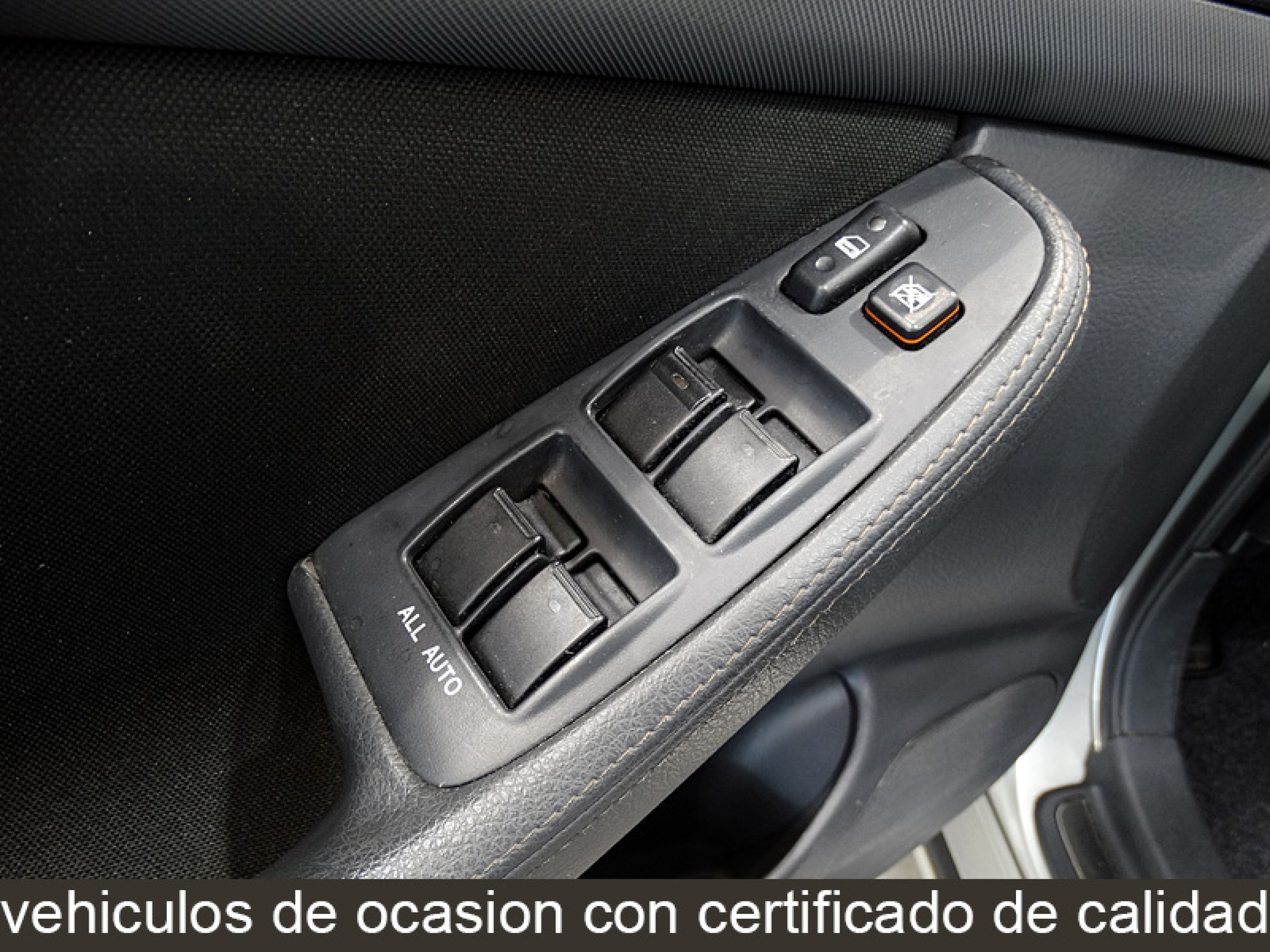 Foto Toyota Avensis 15