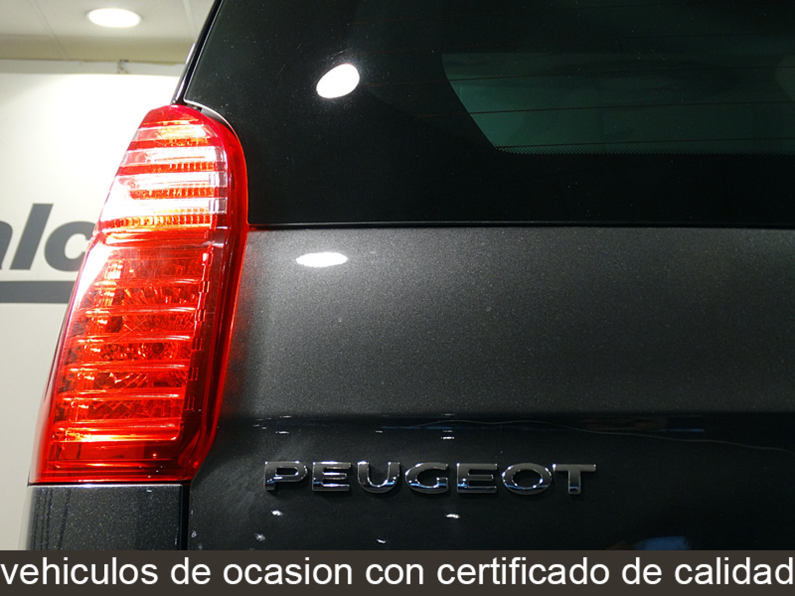 Foto Peugeot 5008 12