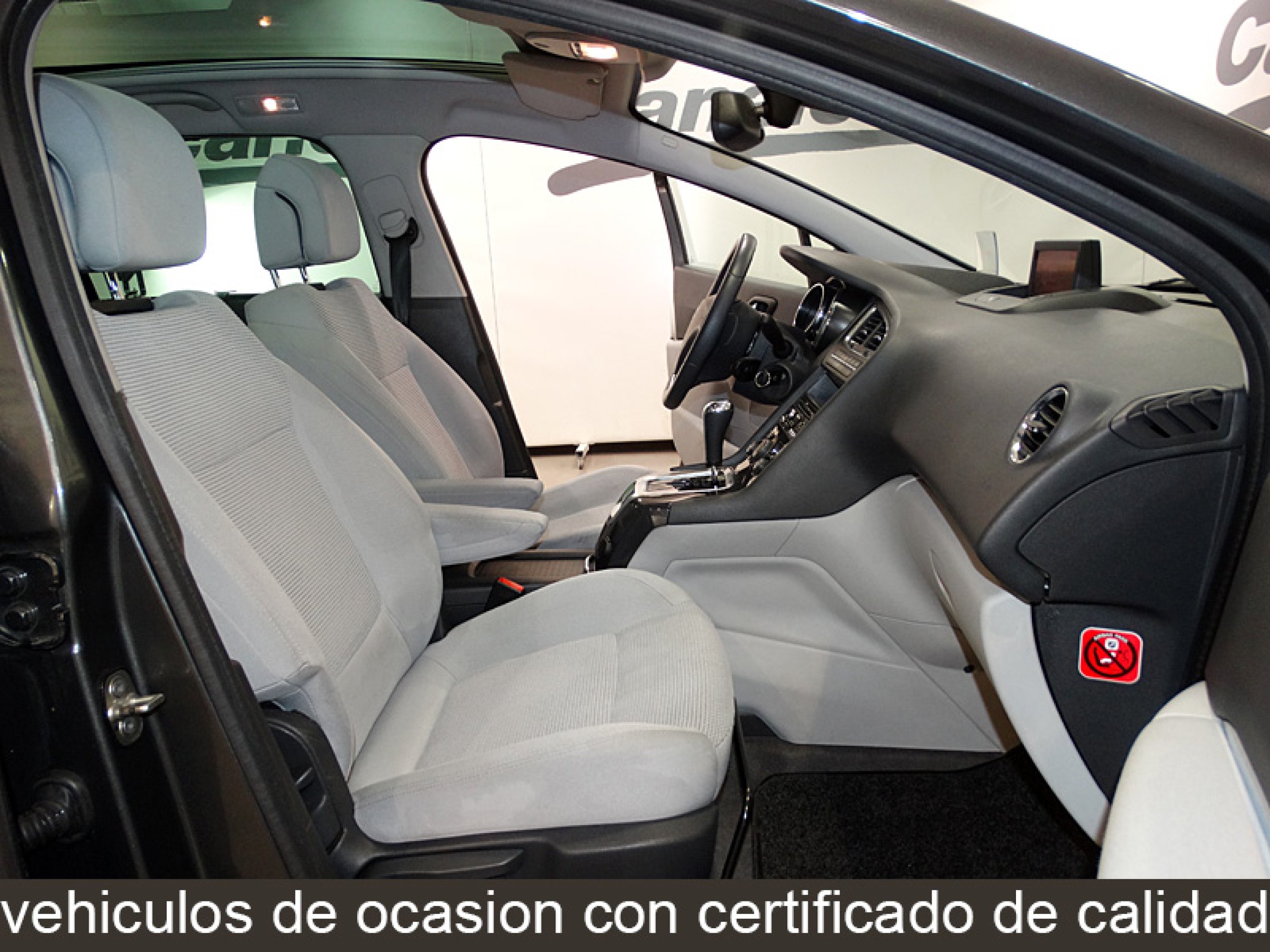 Foto Peugeot 5008 20