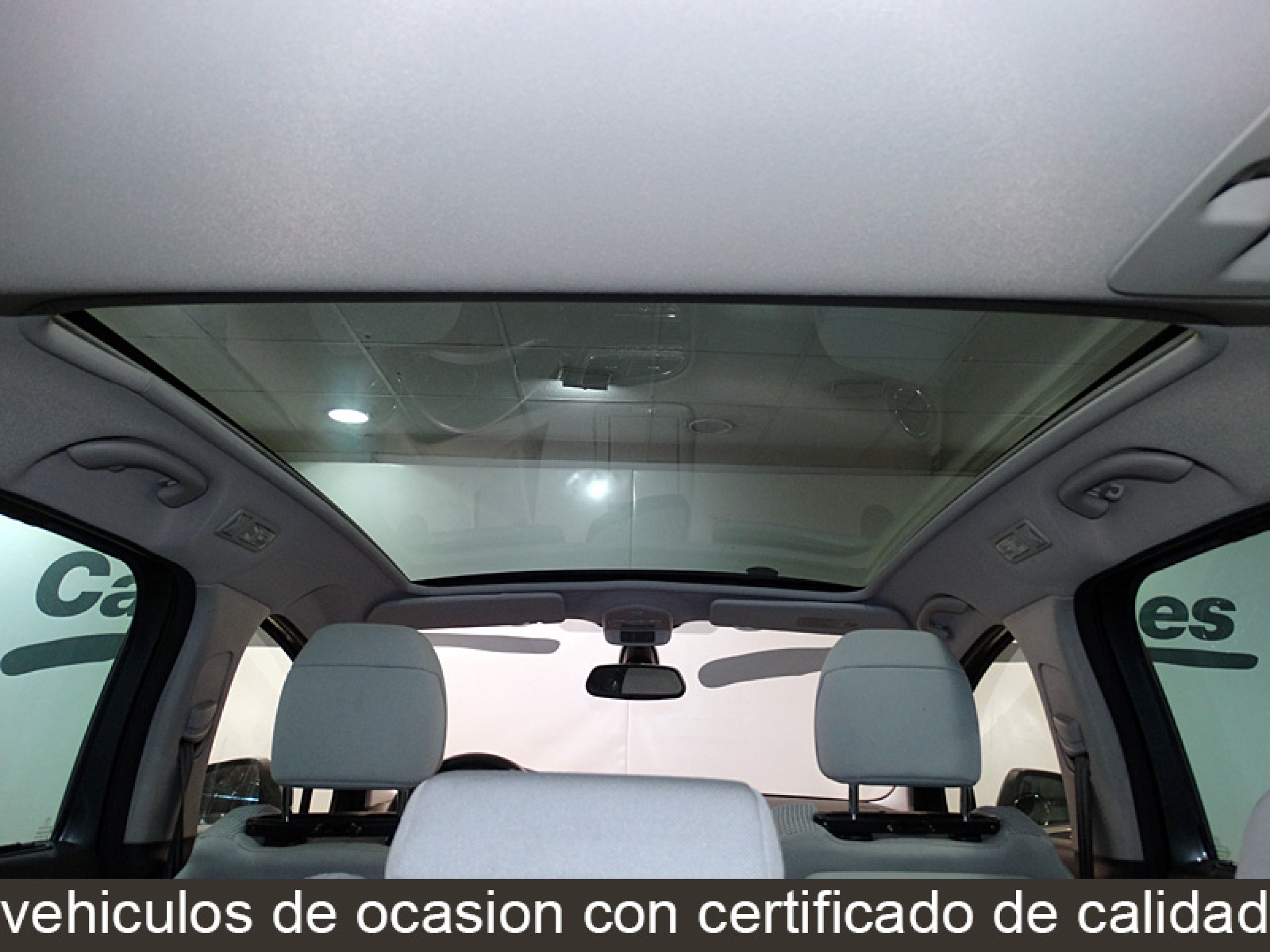 Foto Peugeot 5008 23