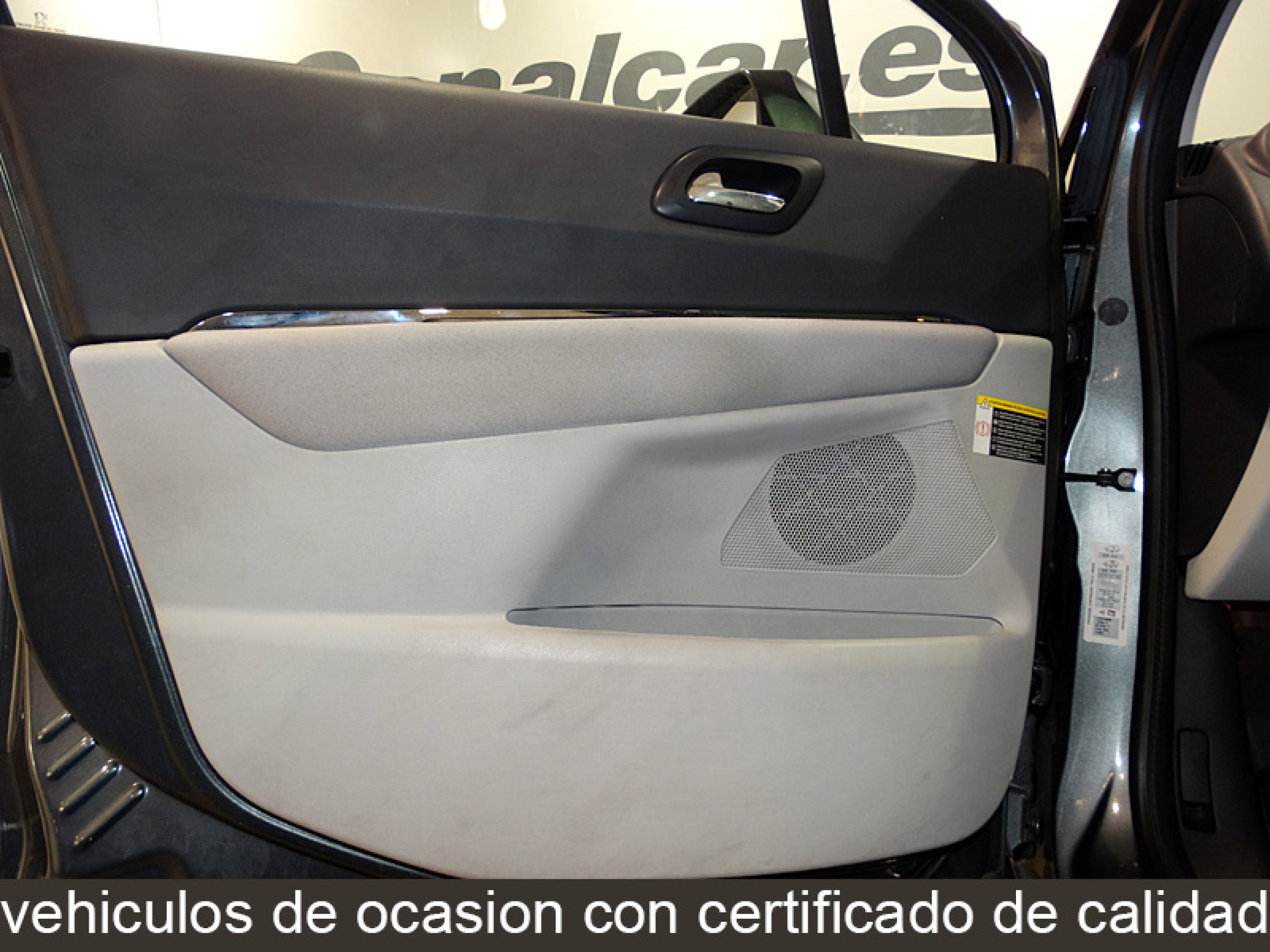 Foto Peugeot 5008 24