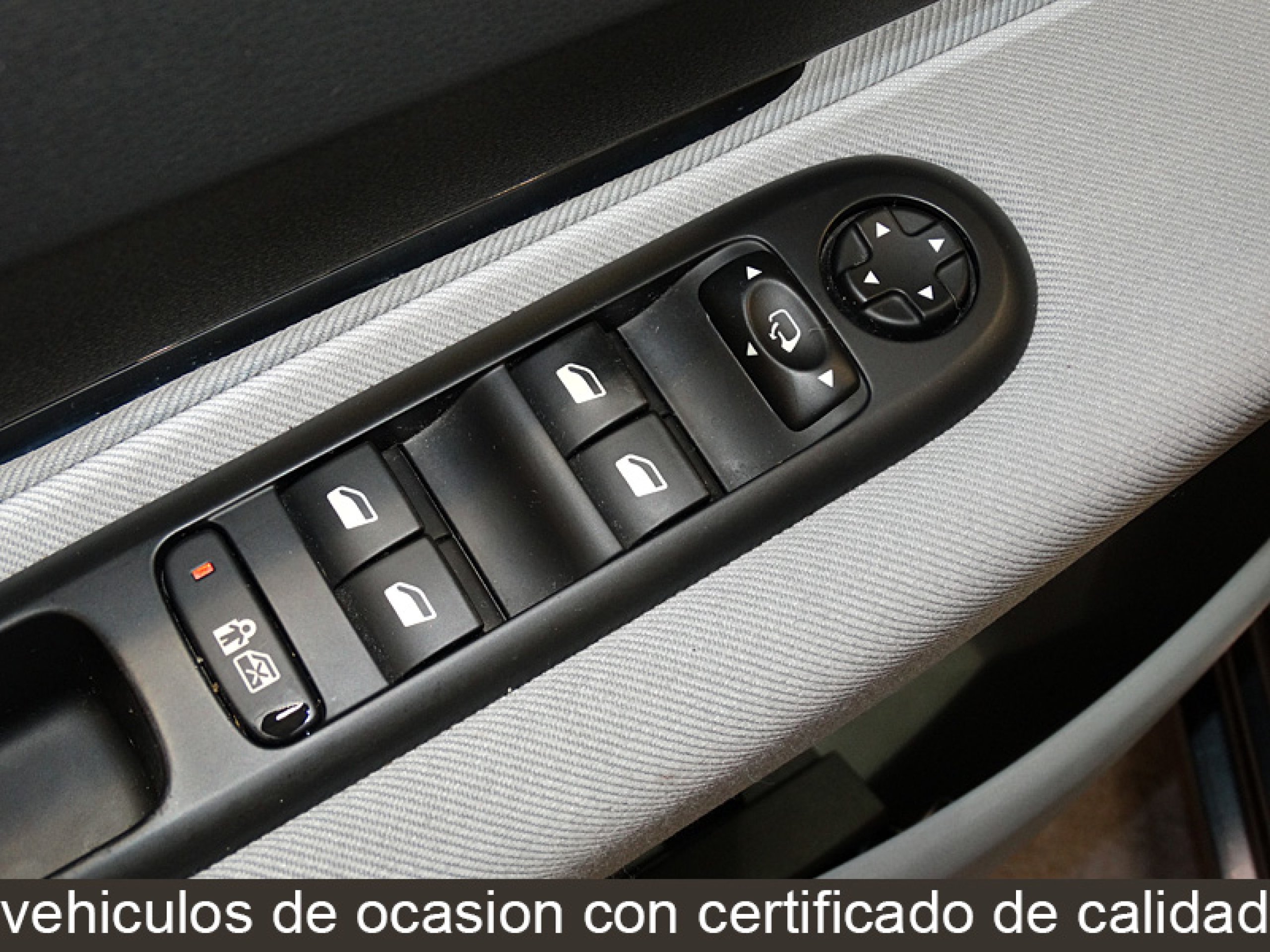 Foto Peugeot 5008 31