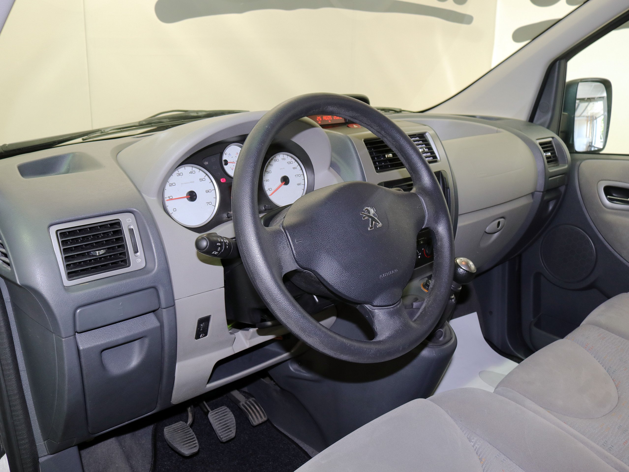 Foto Peugeot Expert 17