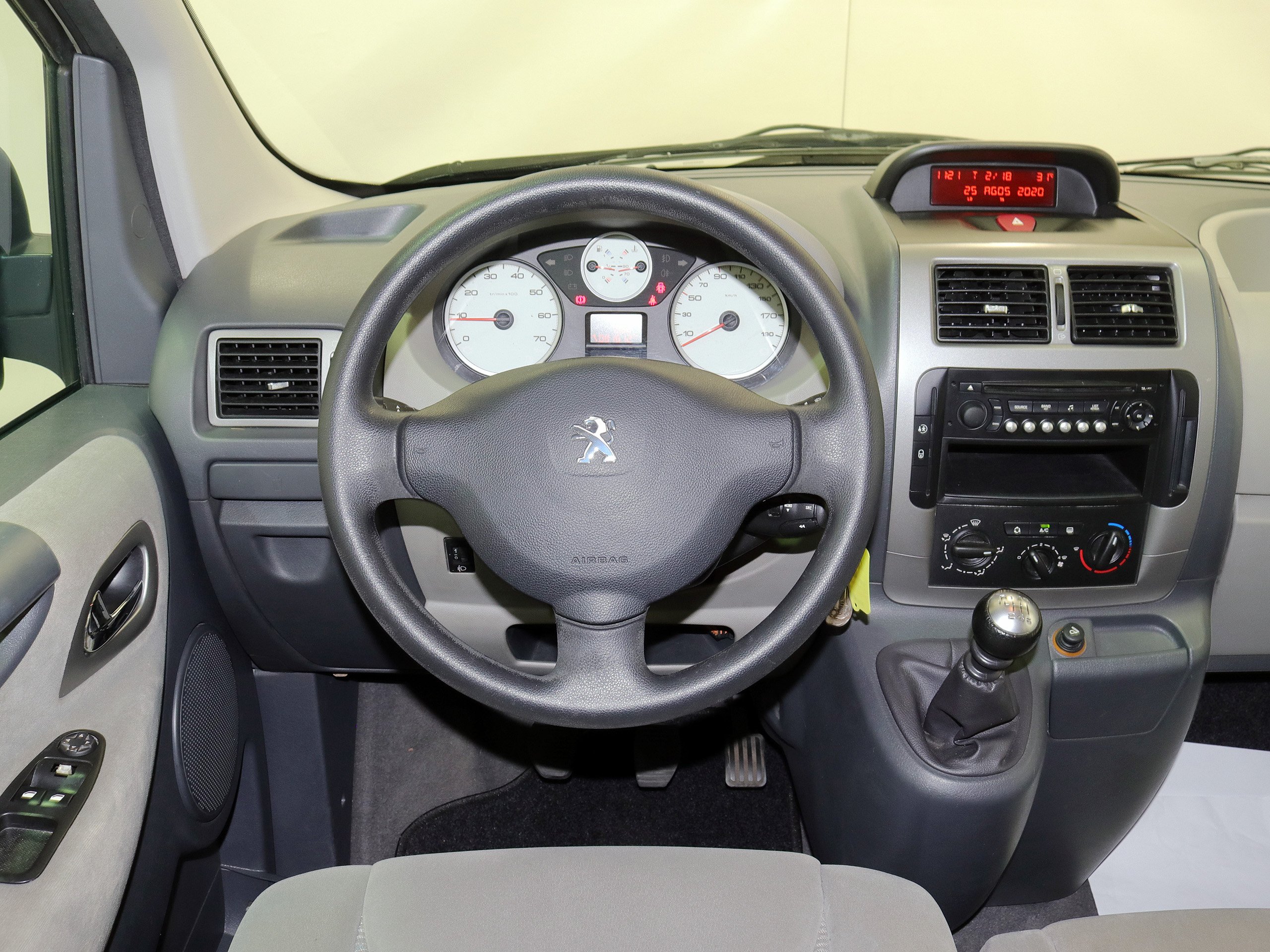Foto Peugeot Expert 19