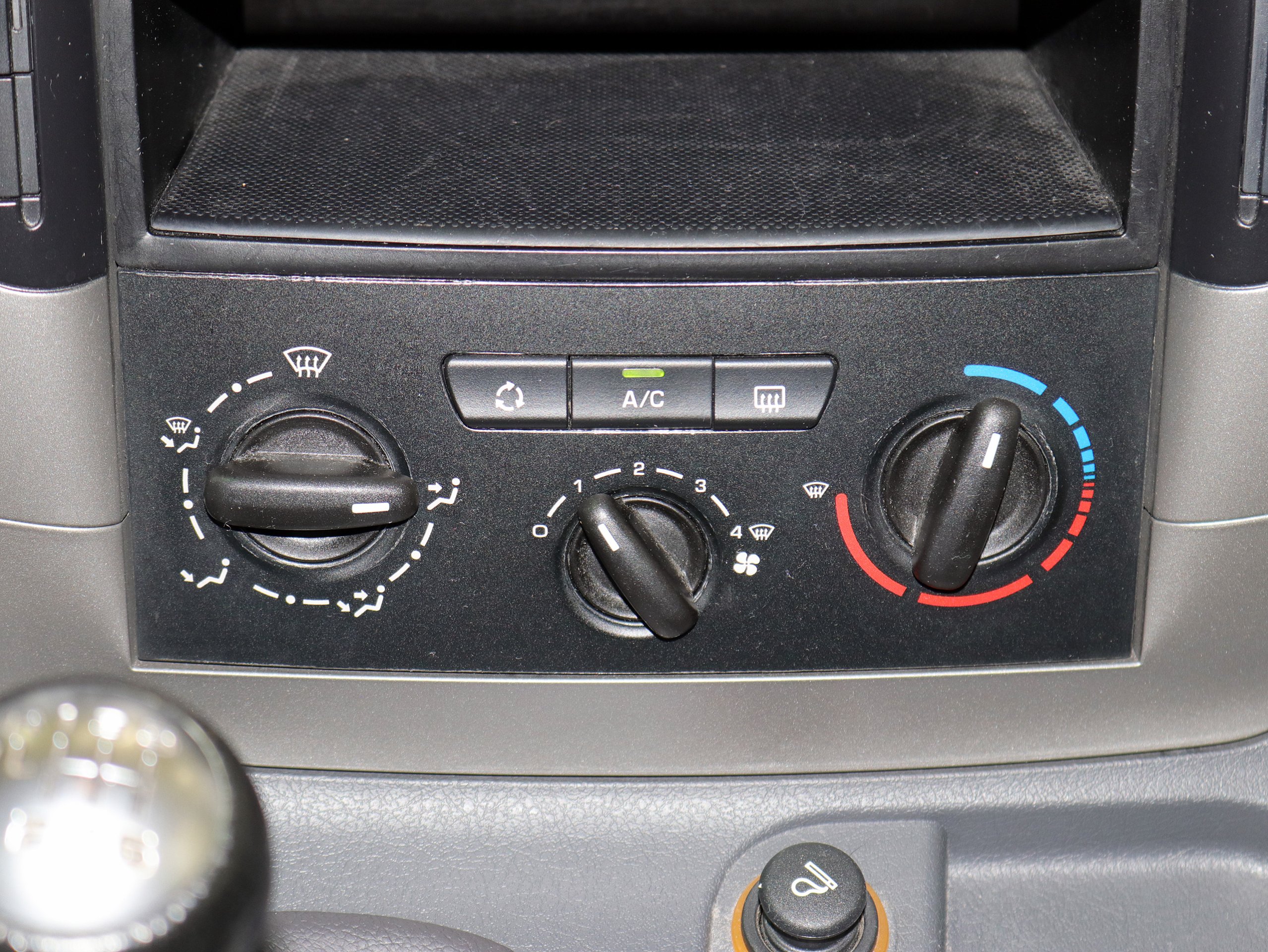 Foto Peugeot Expert 23