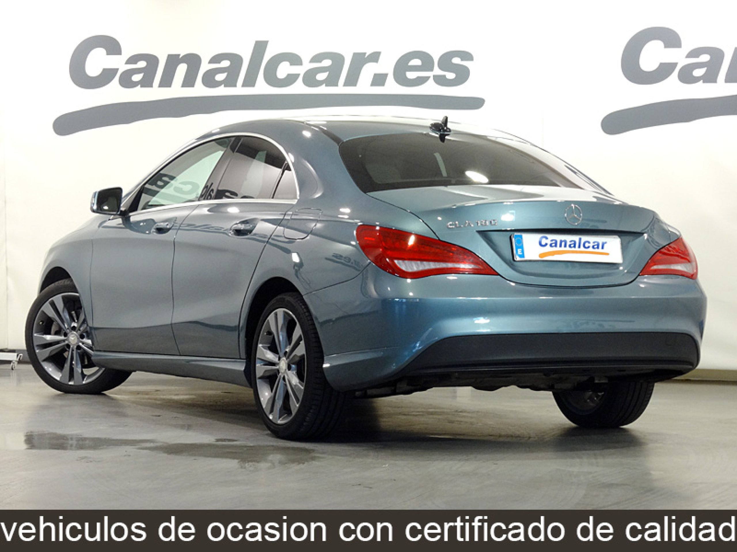 Foto Mercedes-Benz CLA 180 8