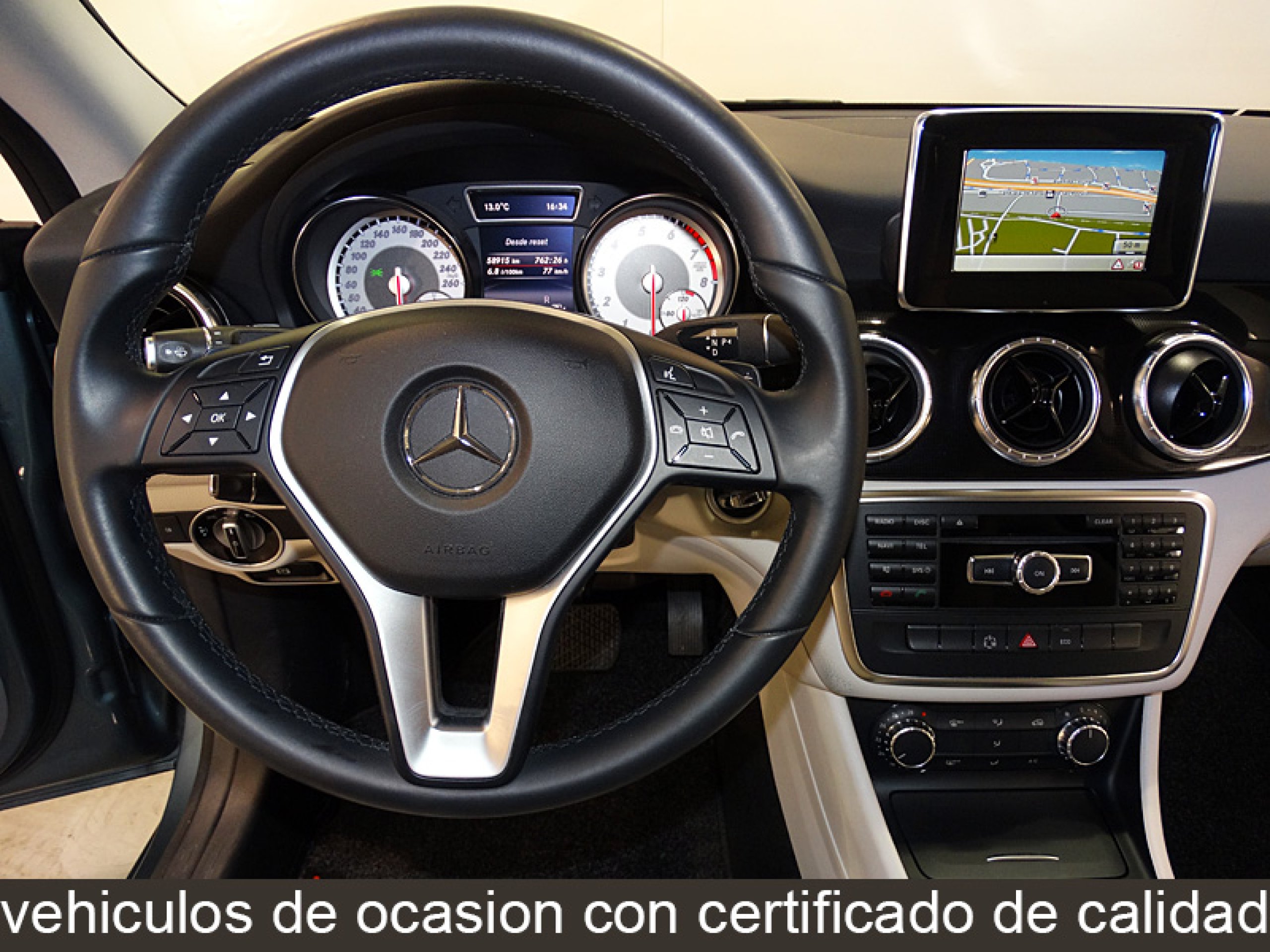 Foto Mercedes-Benz CLA 180 23