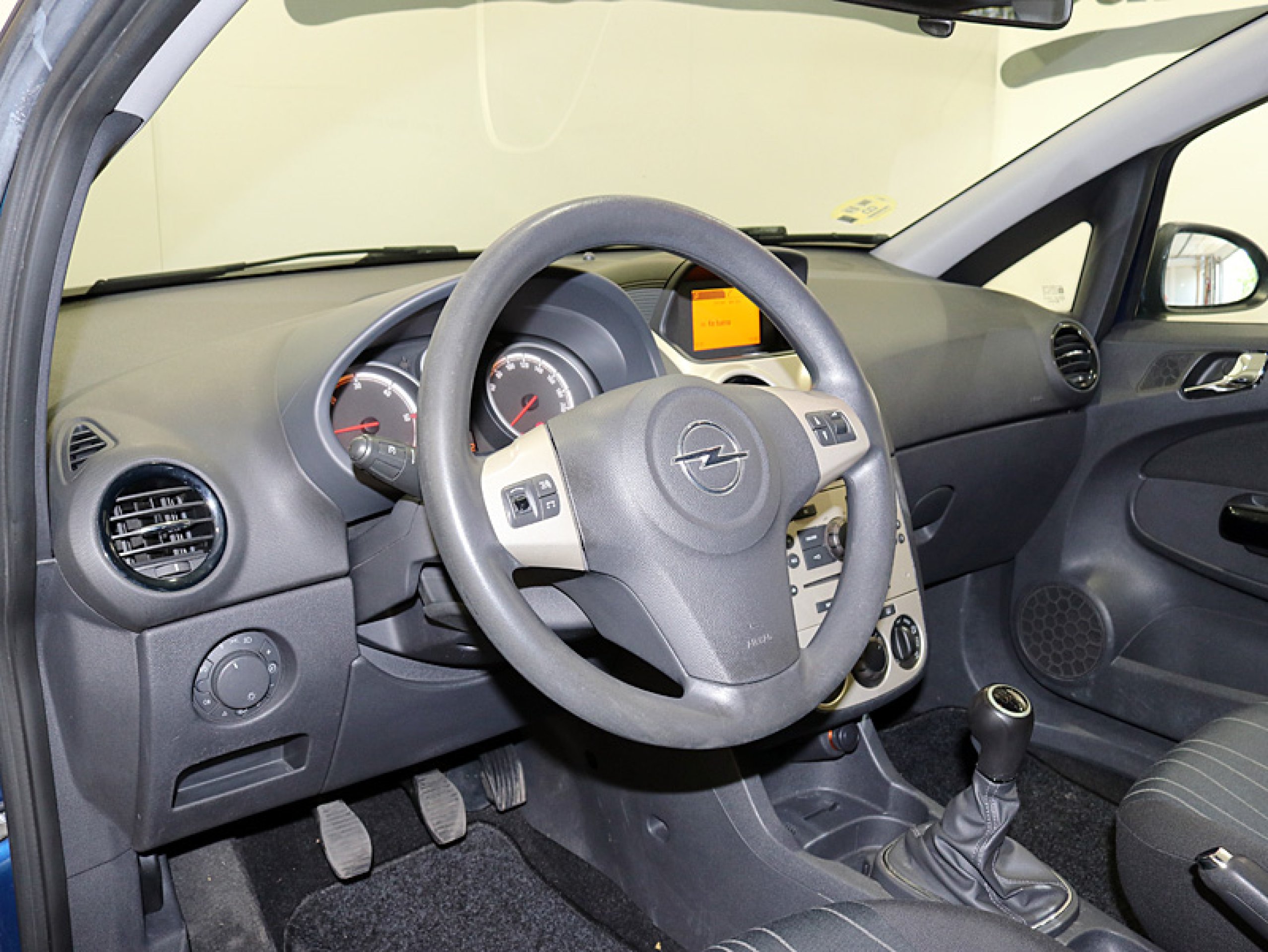 Foto Opel Corsa 14