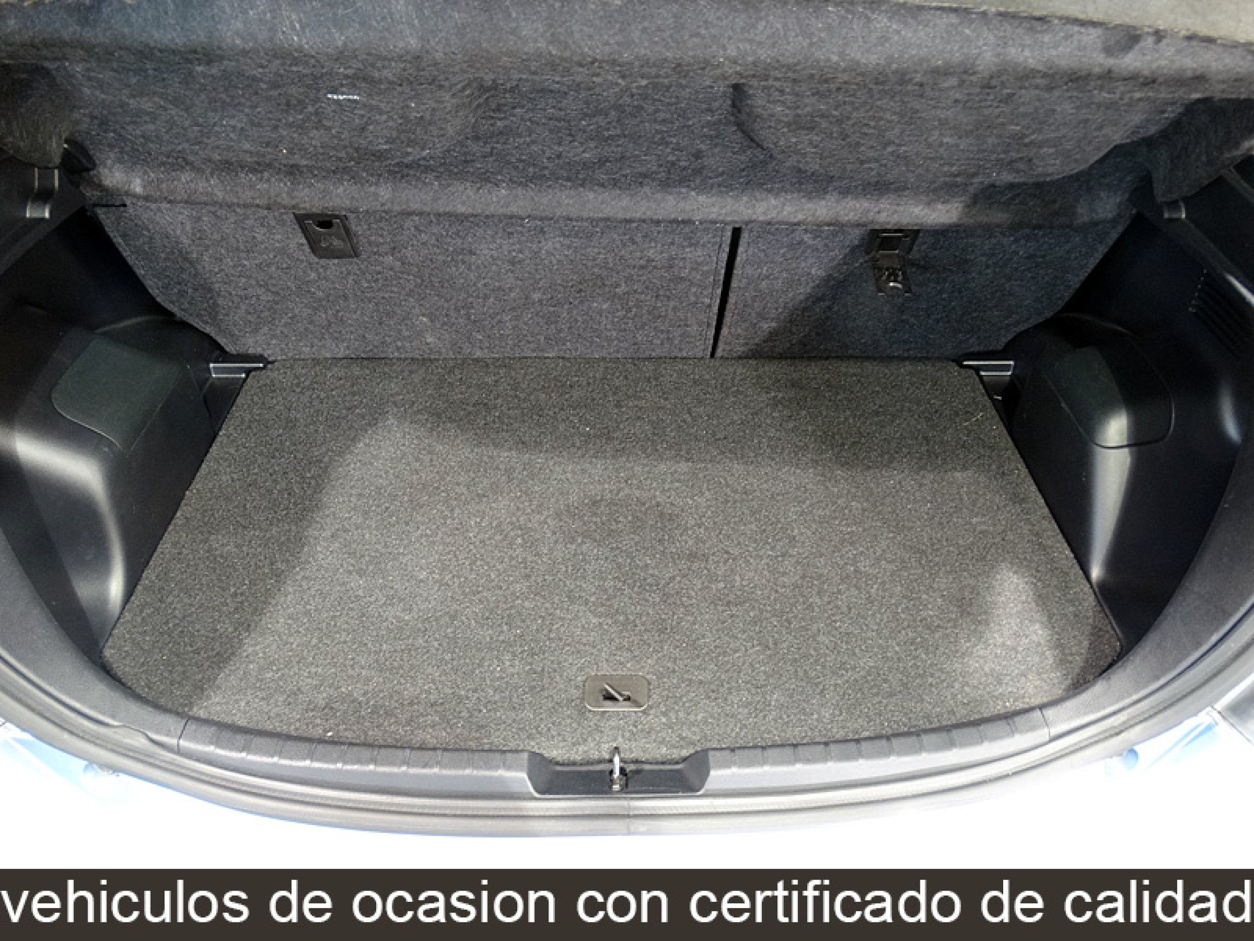 Foto Toyota Yaris 14
