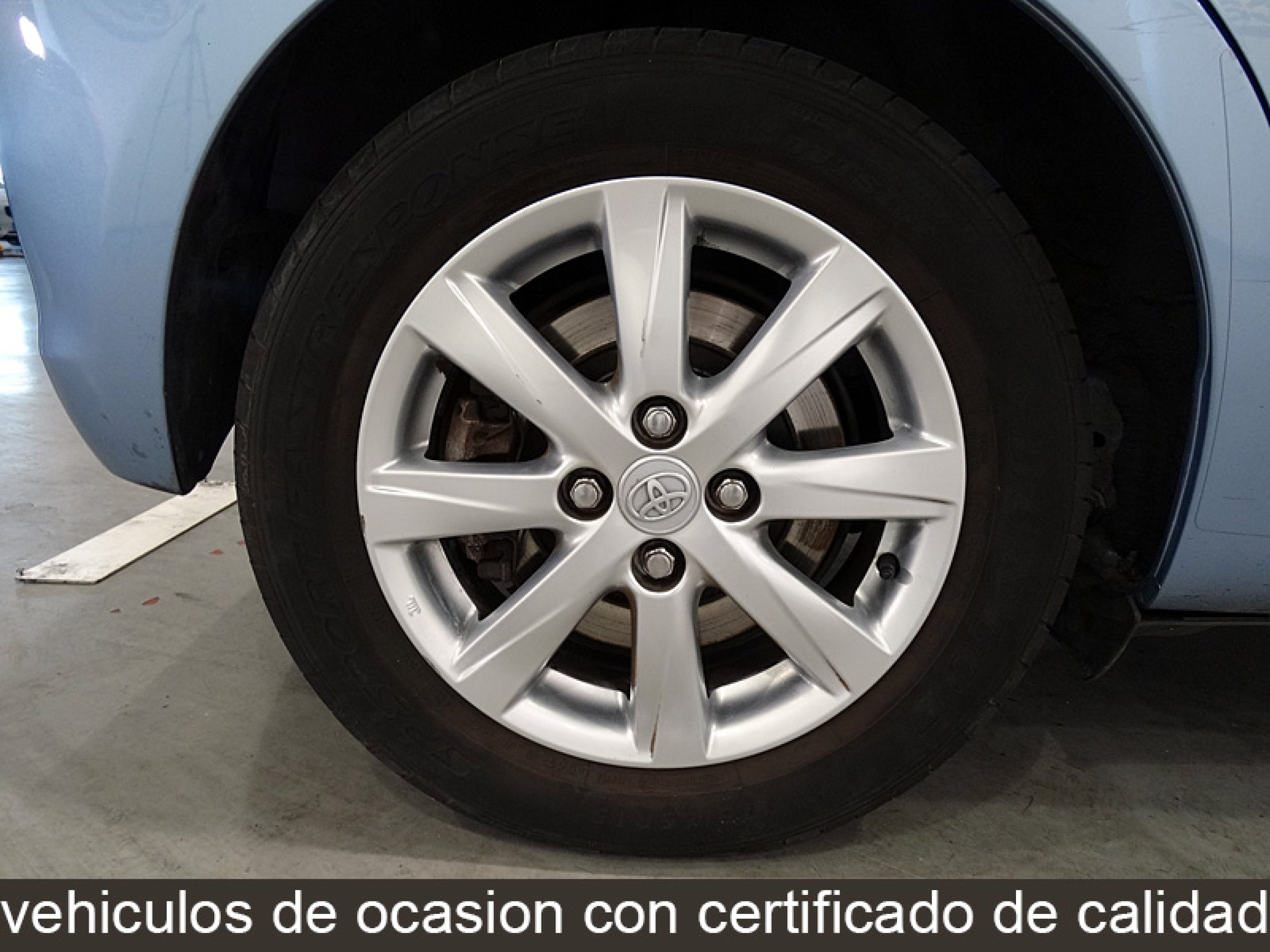 Foto Toyota Yaris 15