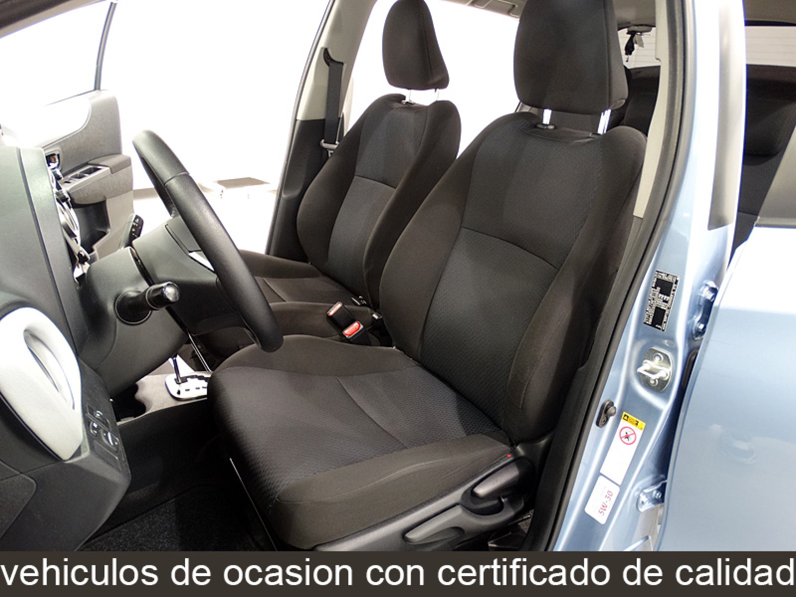 Foto Toyota Yaris 18