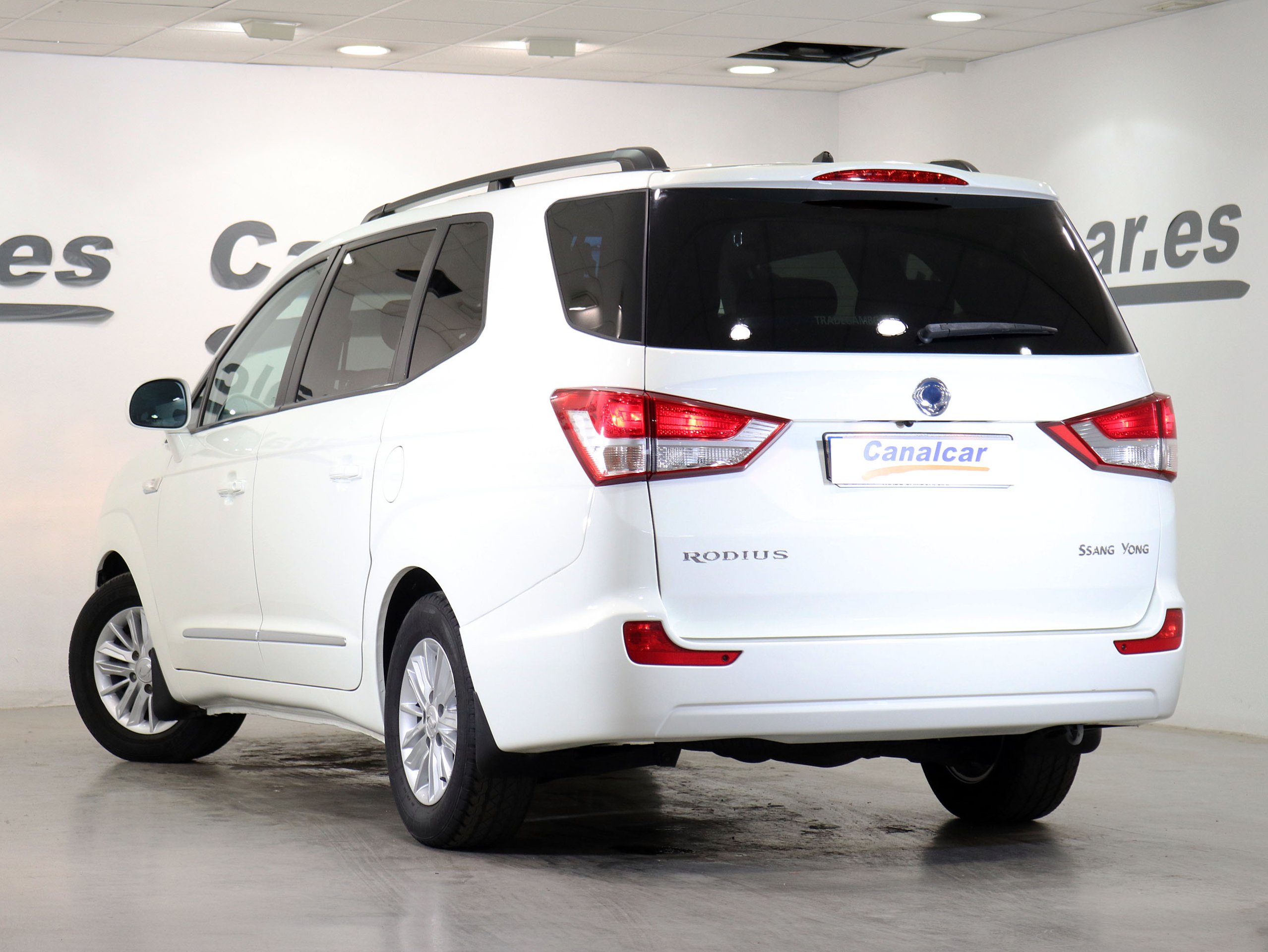 Foto Ssangyong Rodius 7