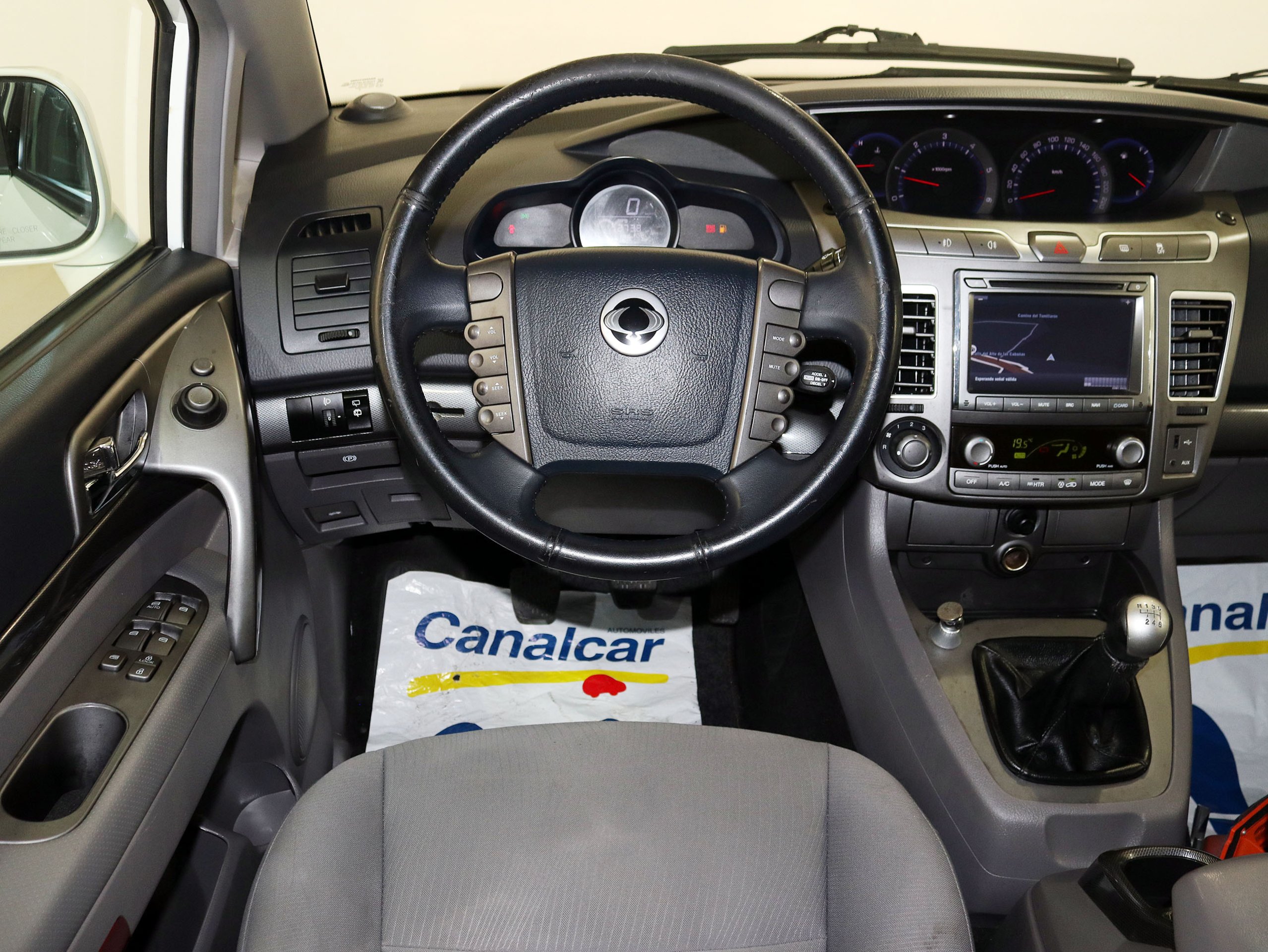 Foto Ssangyong Rodius 22