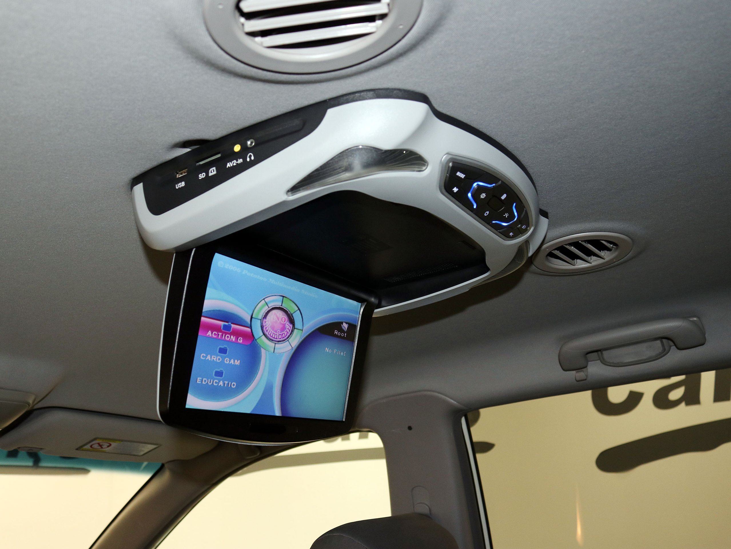 Foto Ssangyong Rodius 26