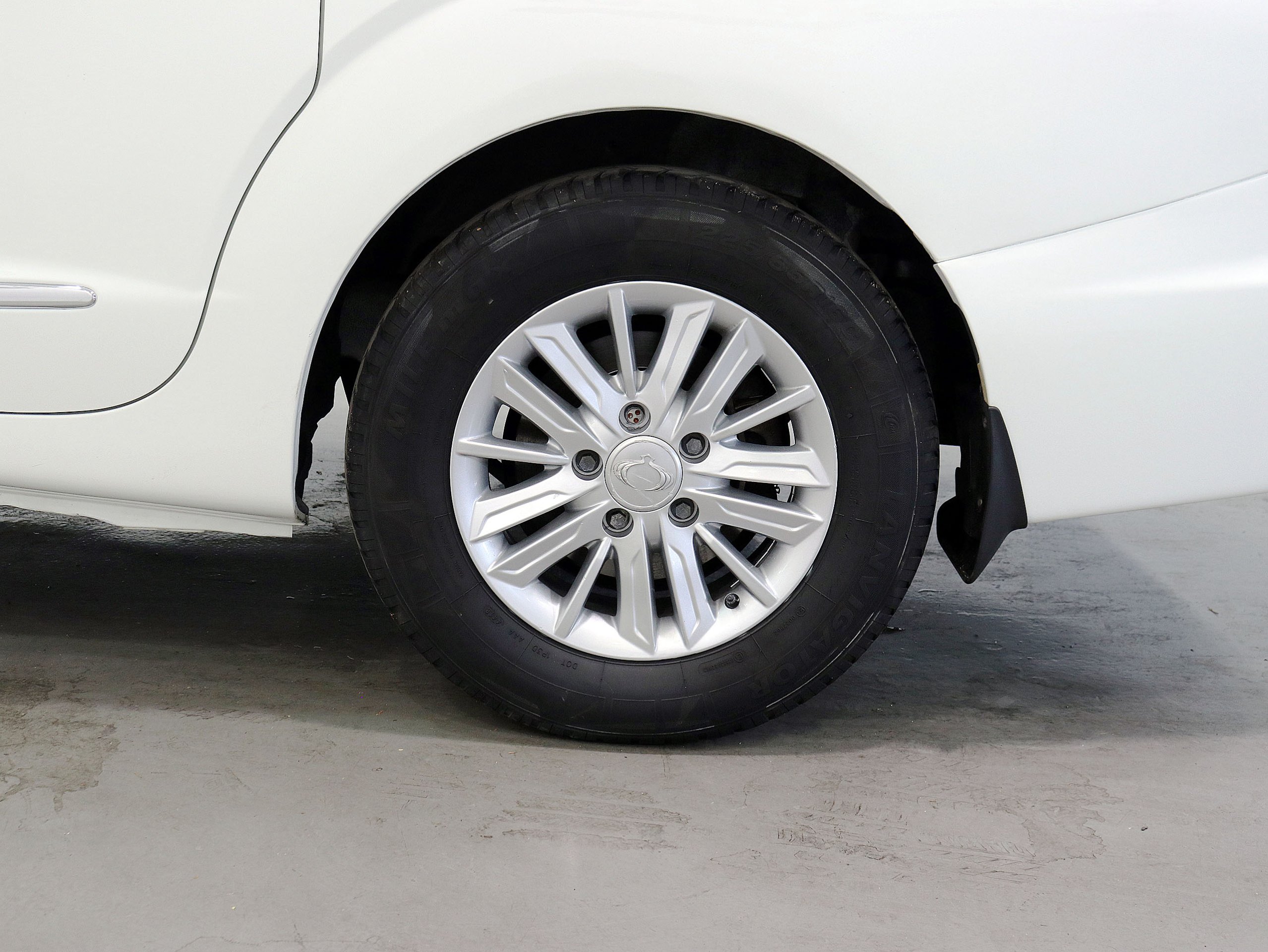 Foto Ssangyong Rodius 35
