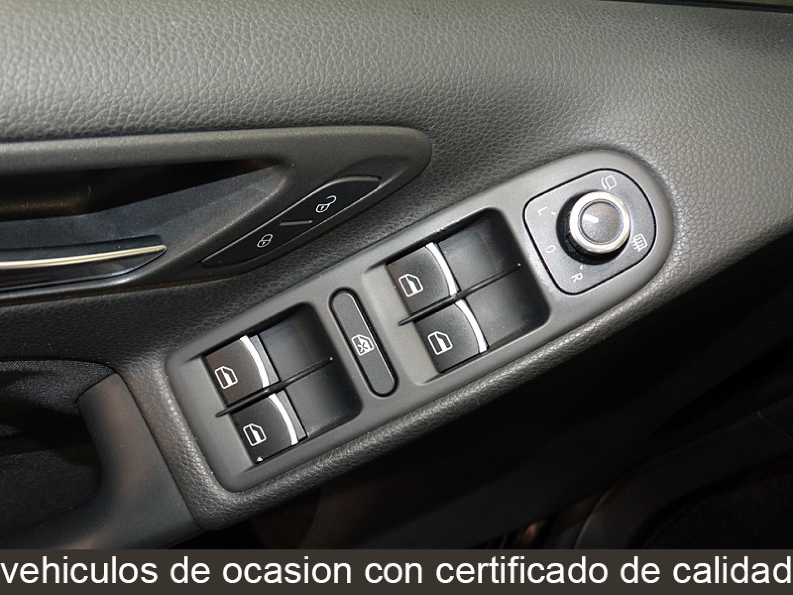 Foto Volkswagen Golf 24