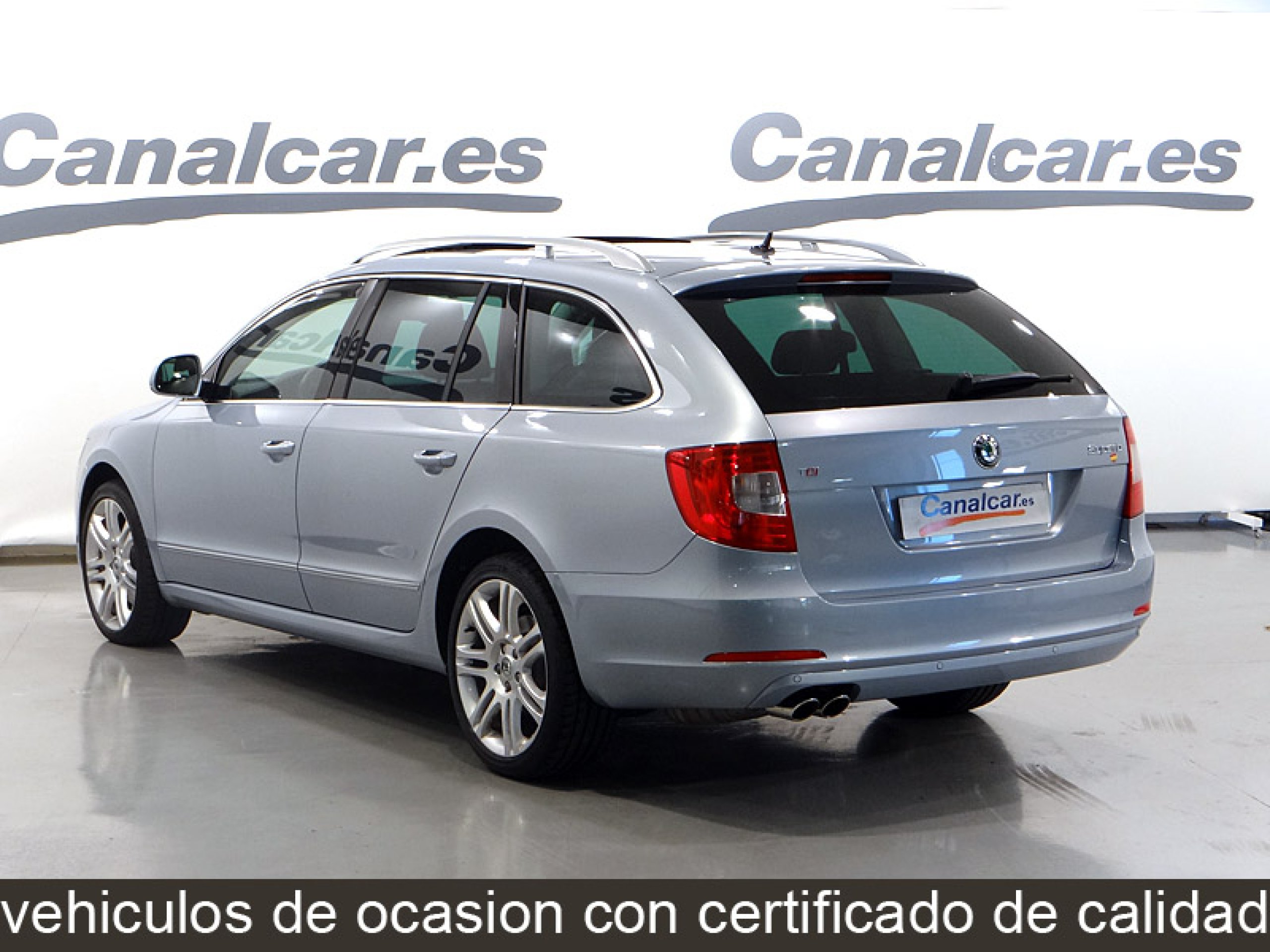 Foto Skoda Superb 9