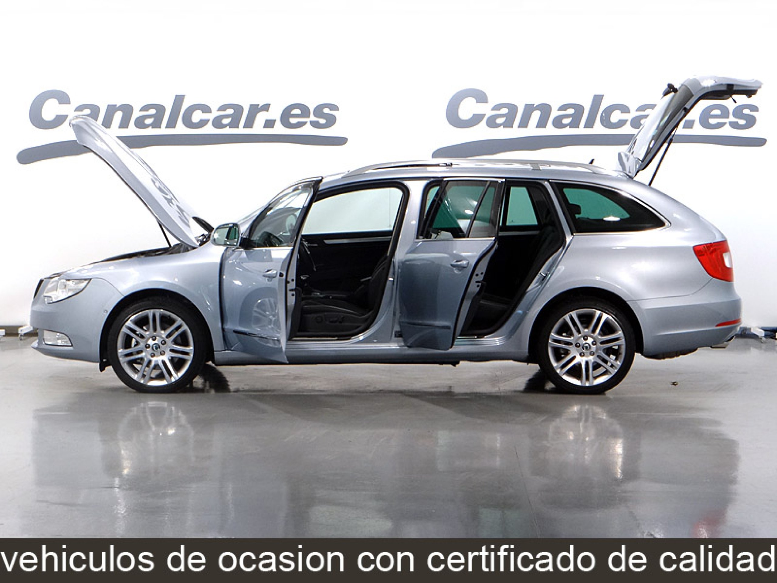 Foto Skoda Superb 11