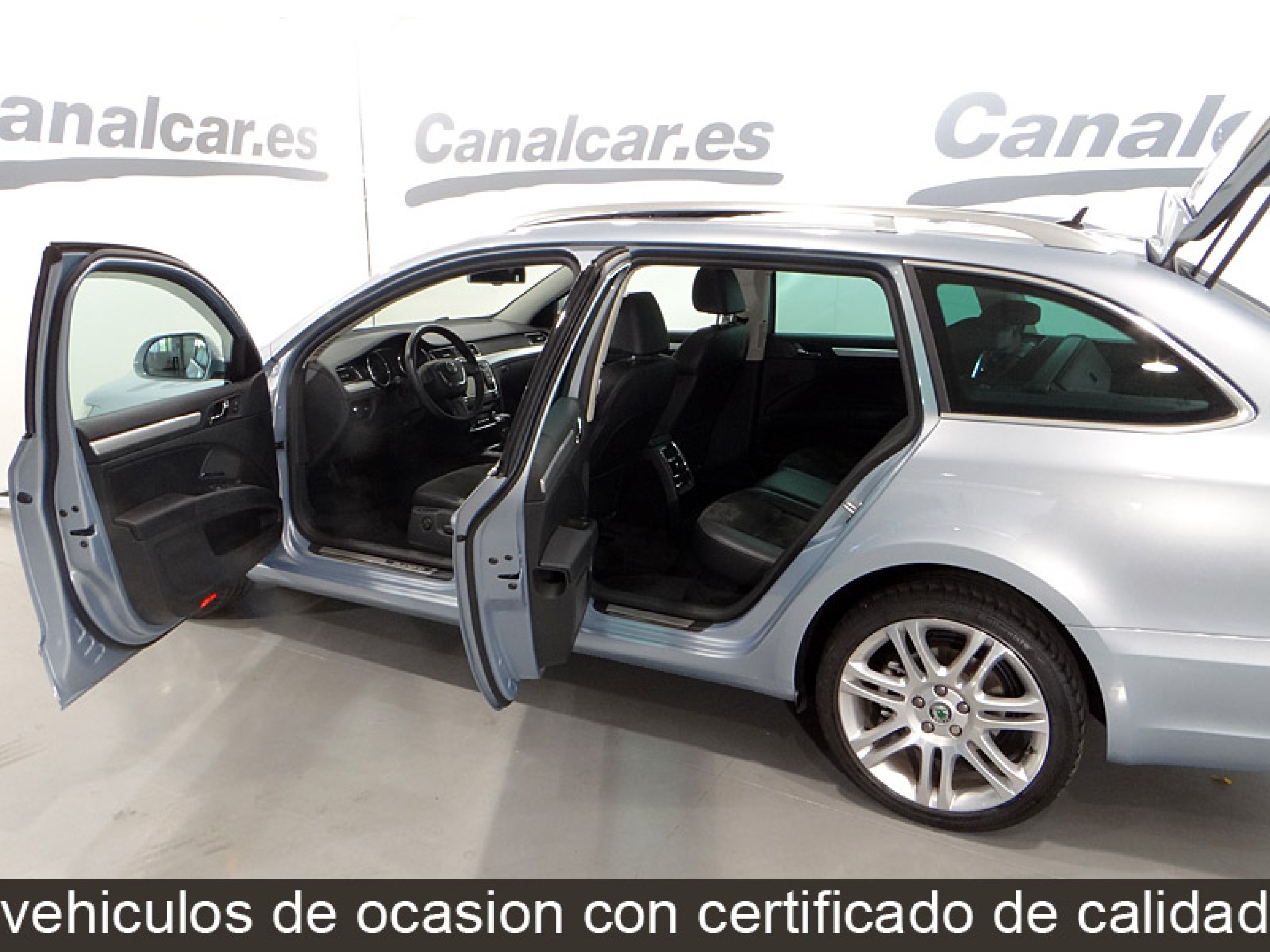 Foto Skoda Superb 12