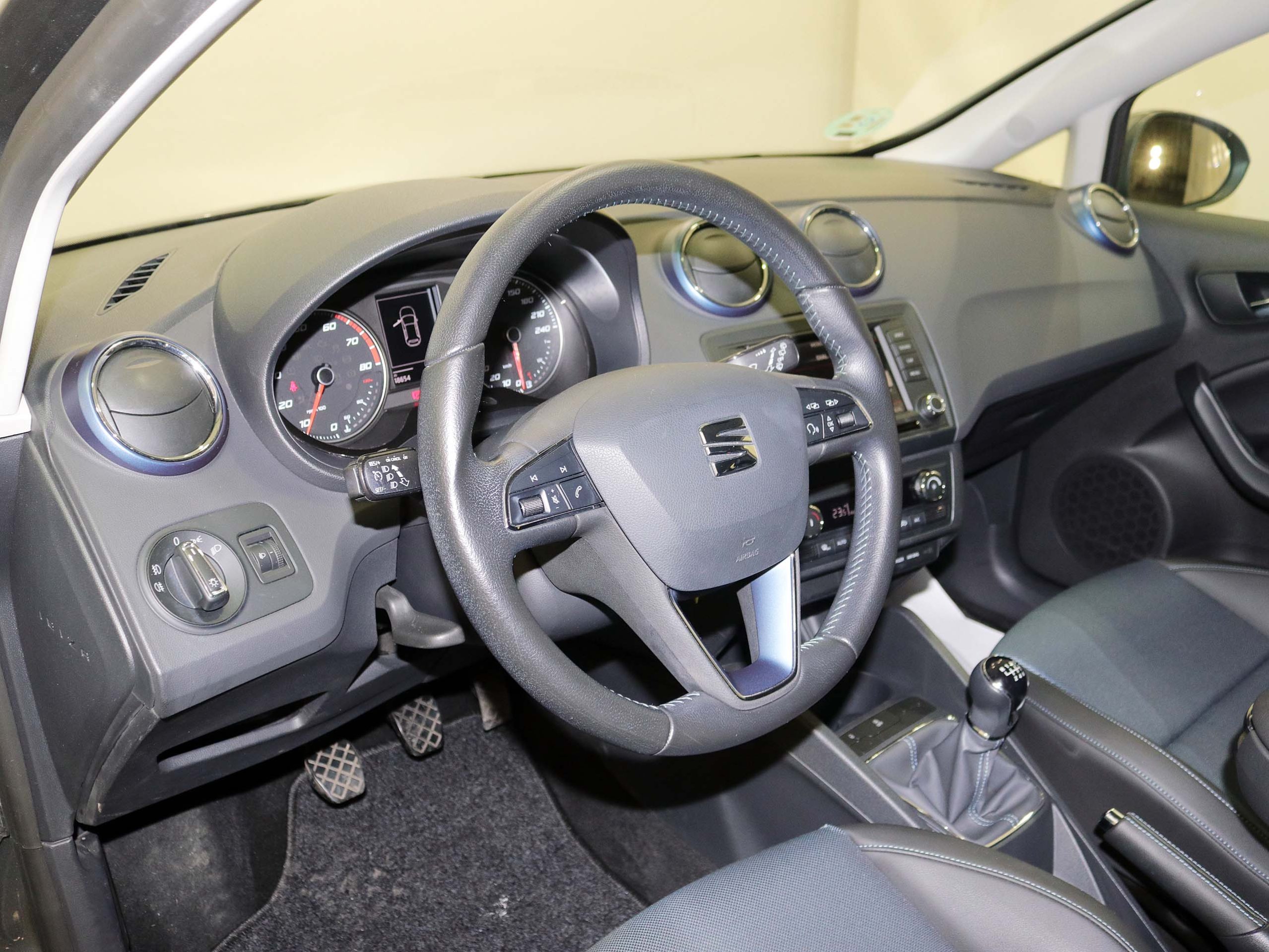Foto Seat Ibiza 24