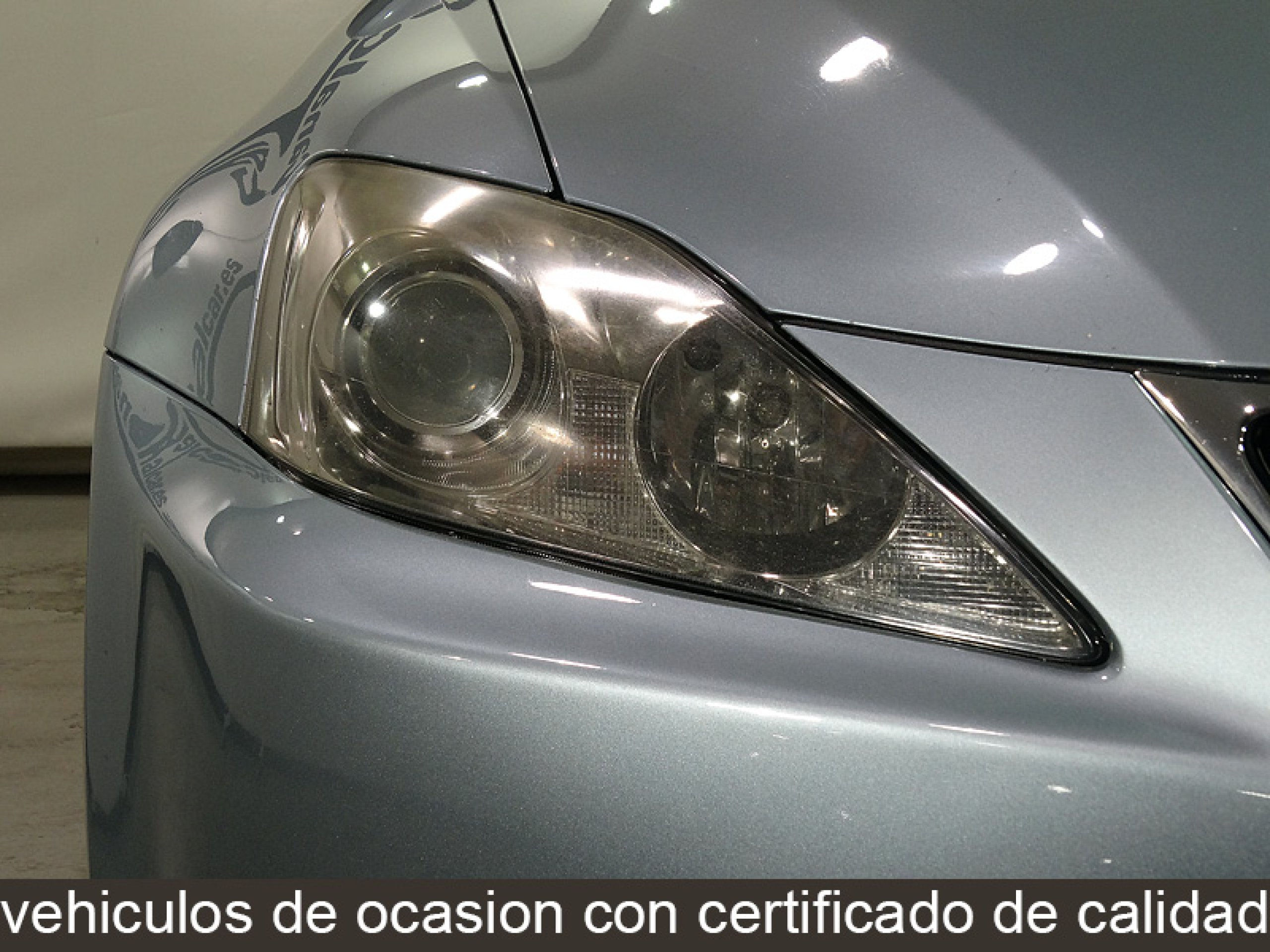 Foto Lexus IS 220d 12