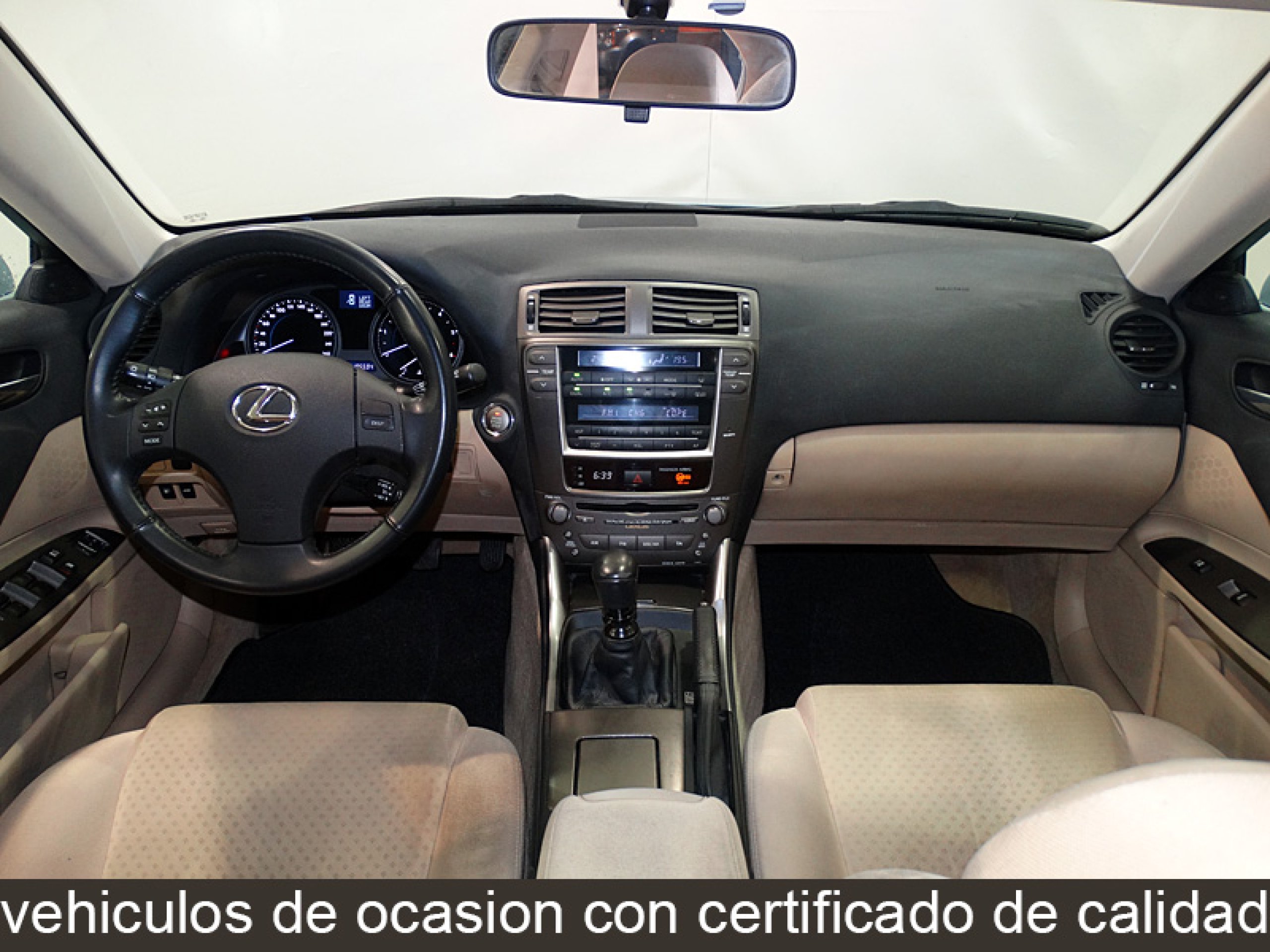 Foto Lexus IS 220d 19