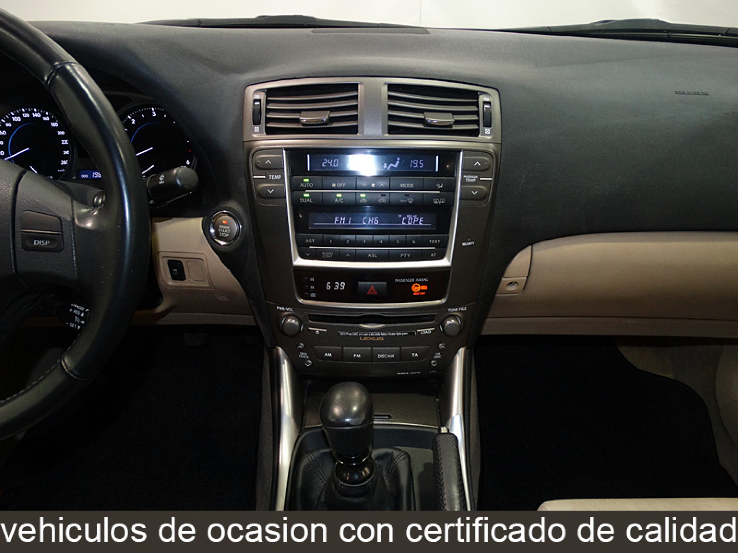 Foto Lexus IS 220d 21