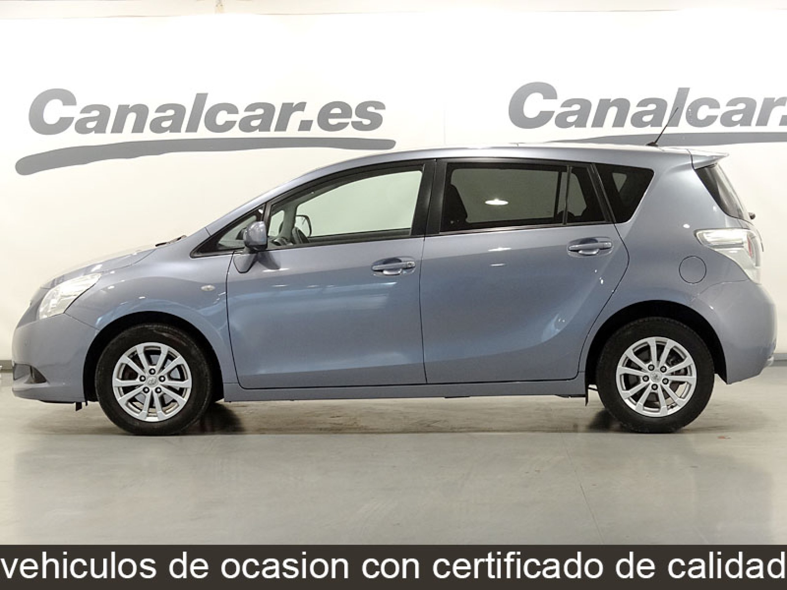 Foto Toyota Verso 11