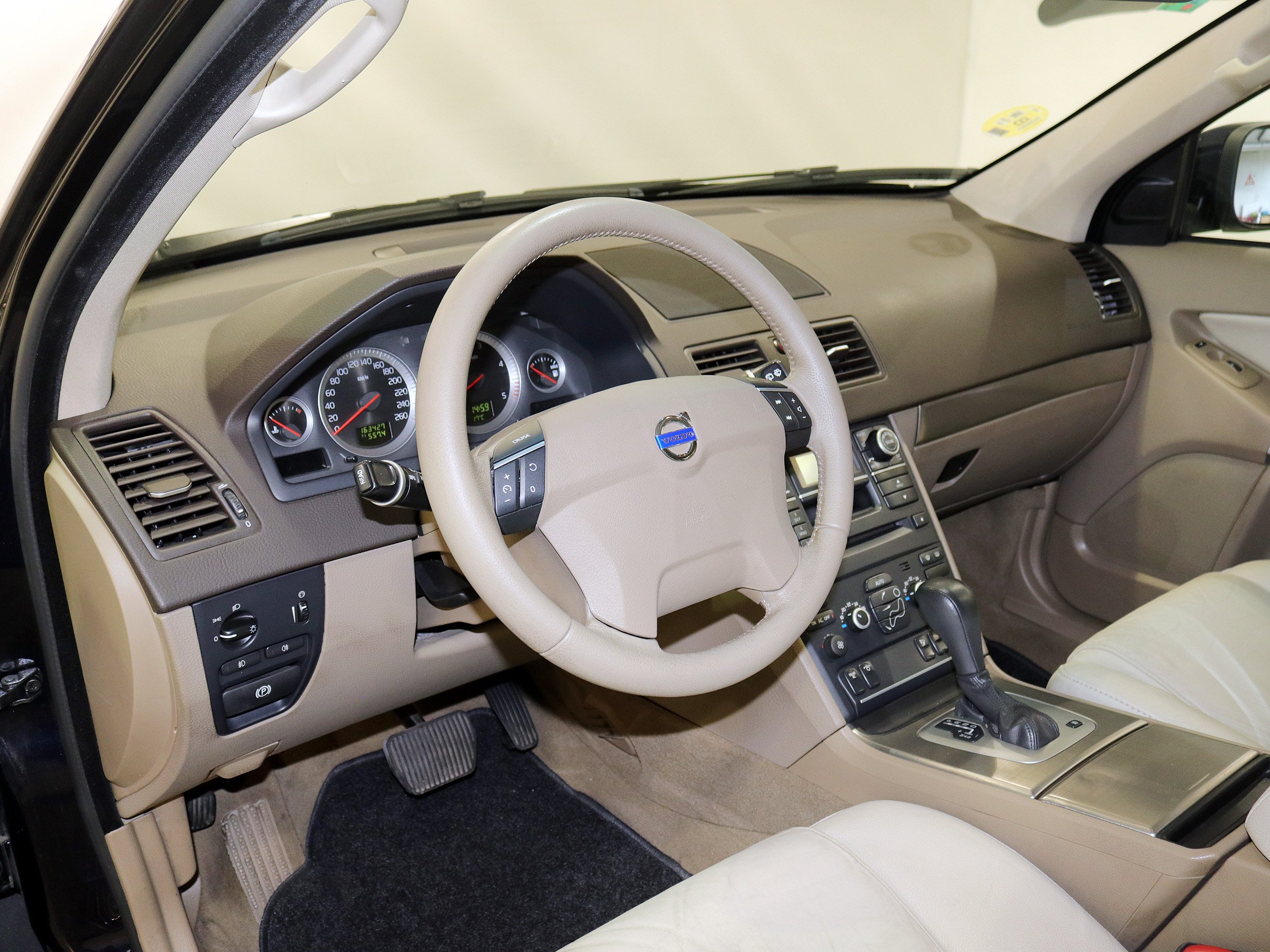 Foto Volvo XC90 16