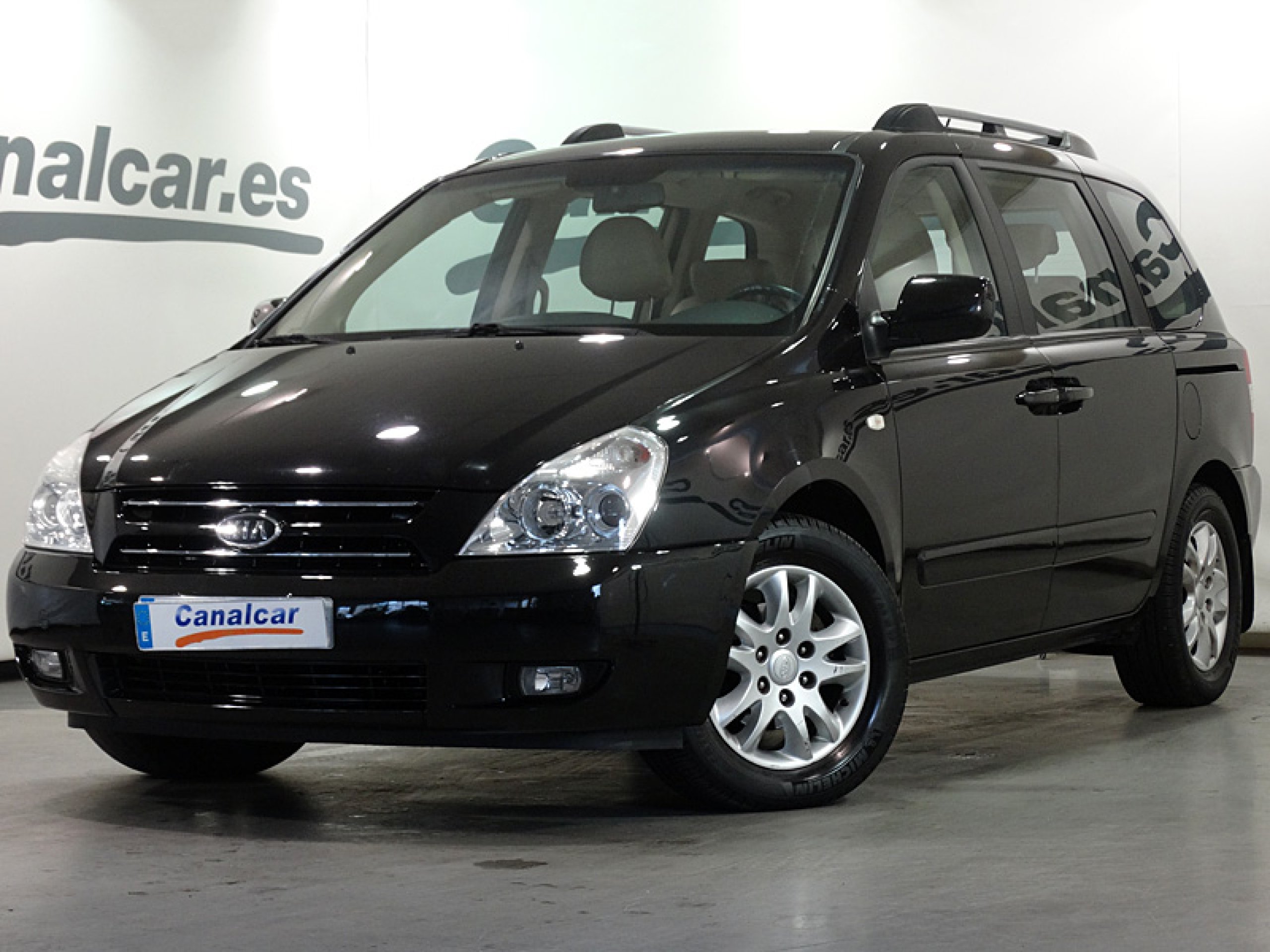 Foto Kia Carnival 1