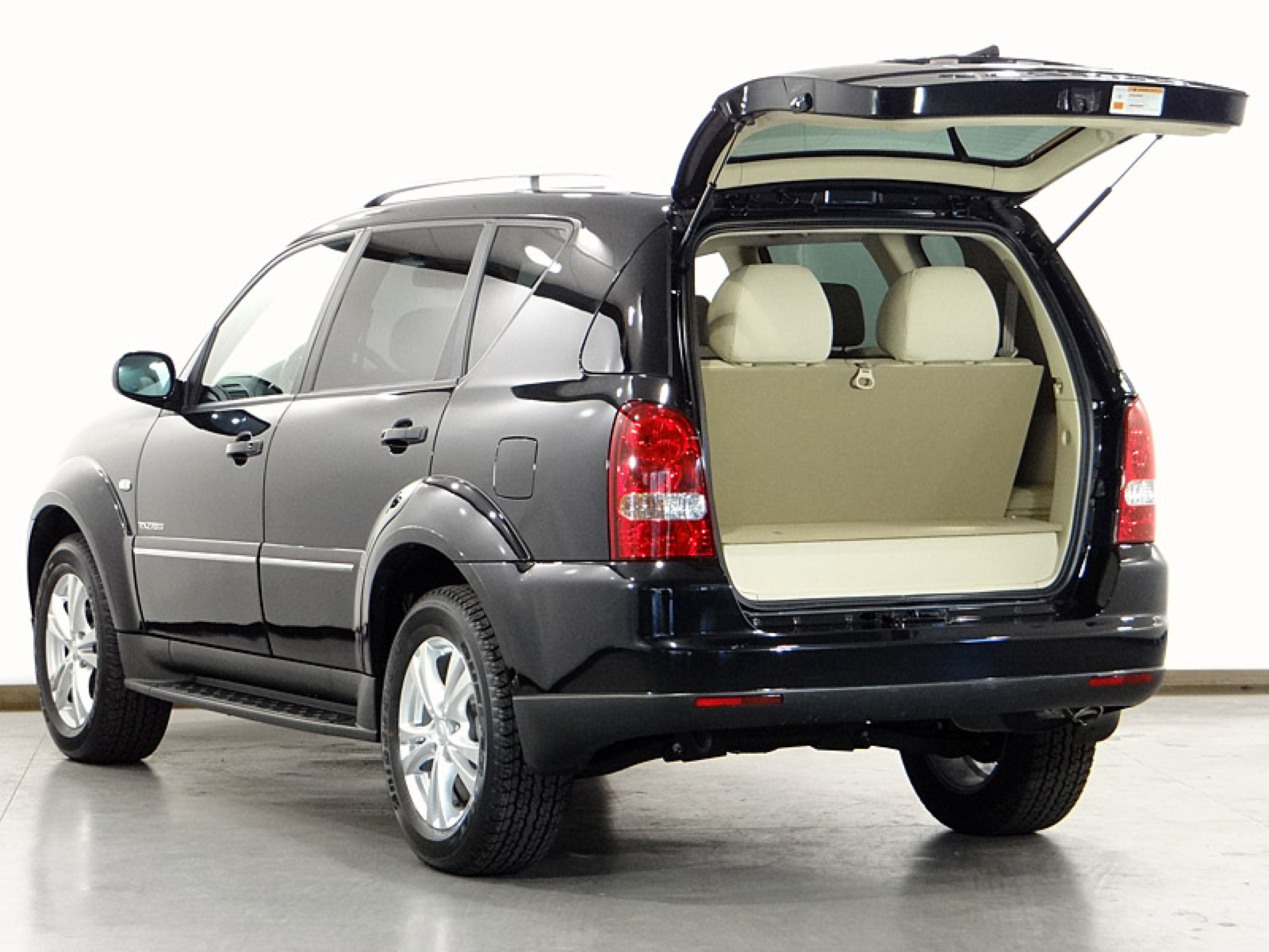 Foto Ssangyong Rexton 12