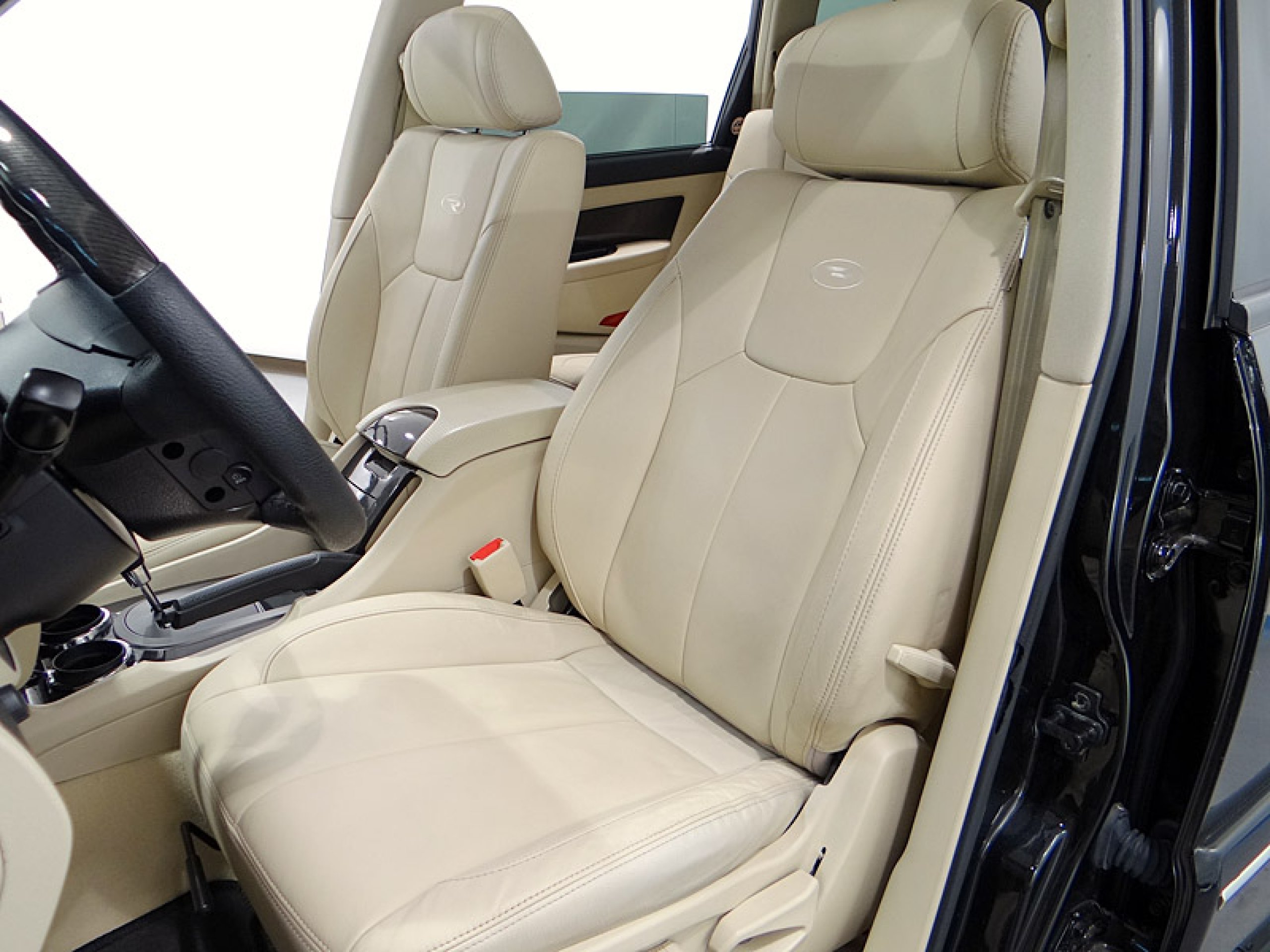 Foto Ssangyong Rexton 23