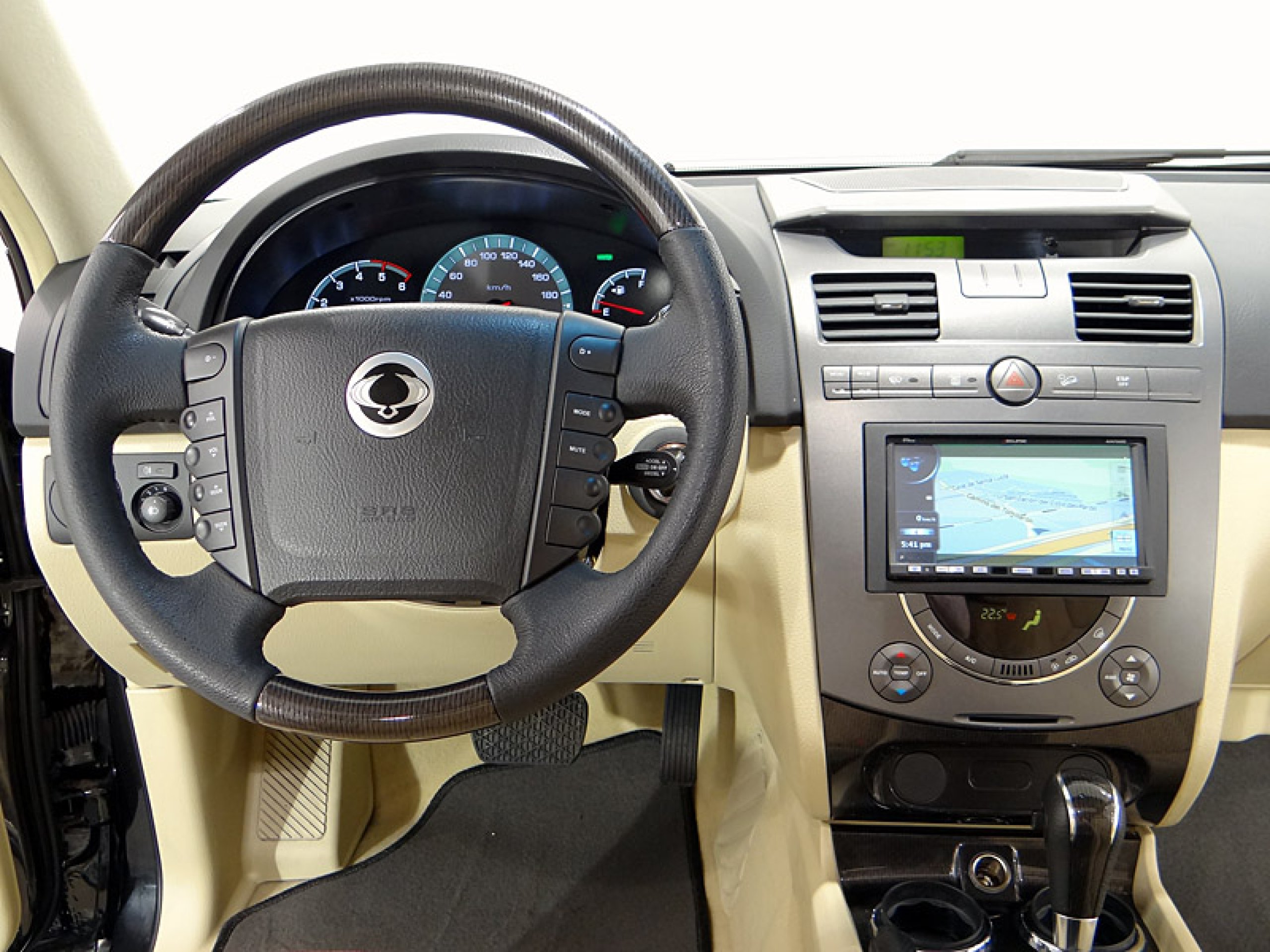 Foto Ssangyong Rexton 32