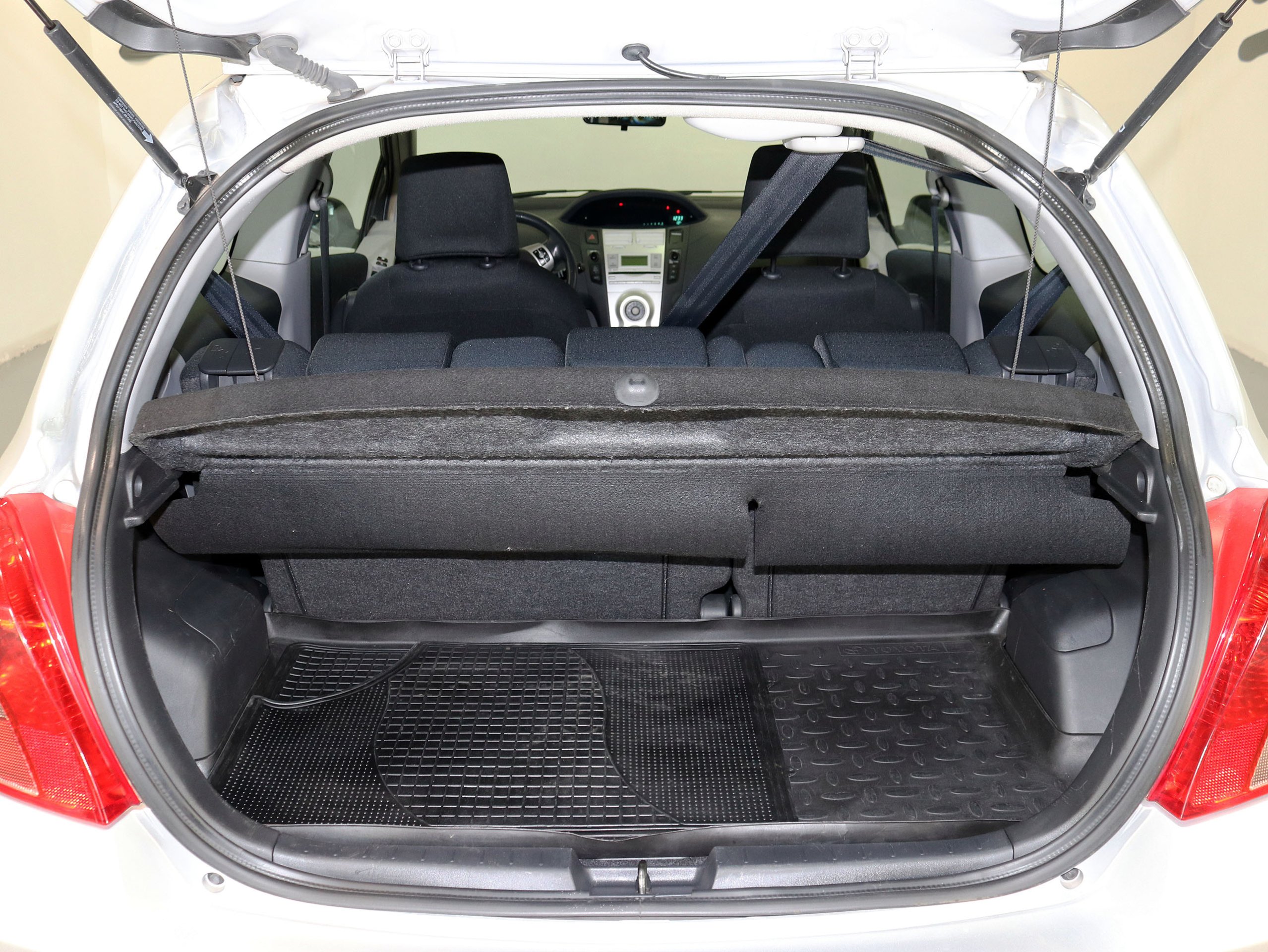 Foto Toyota Yaris 9