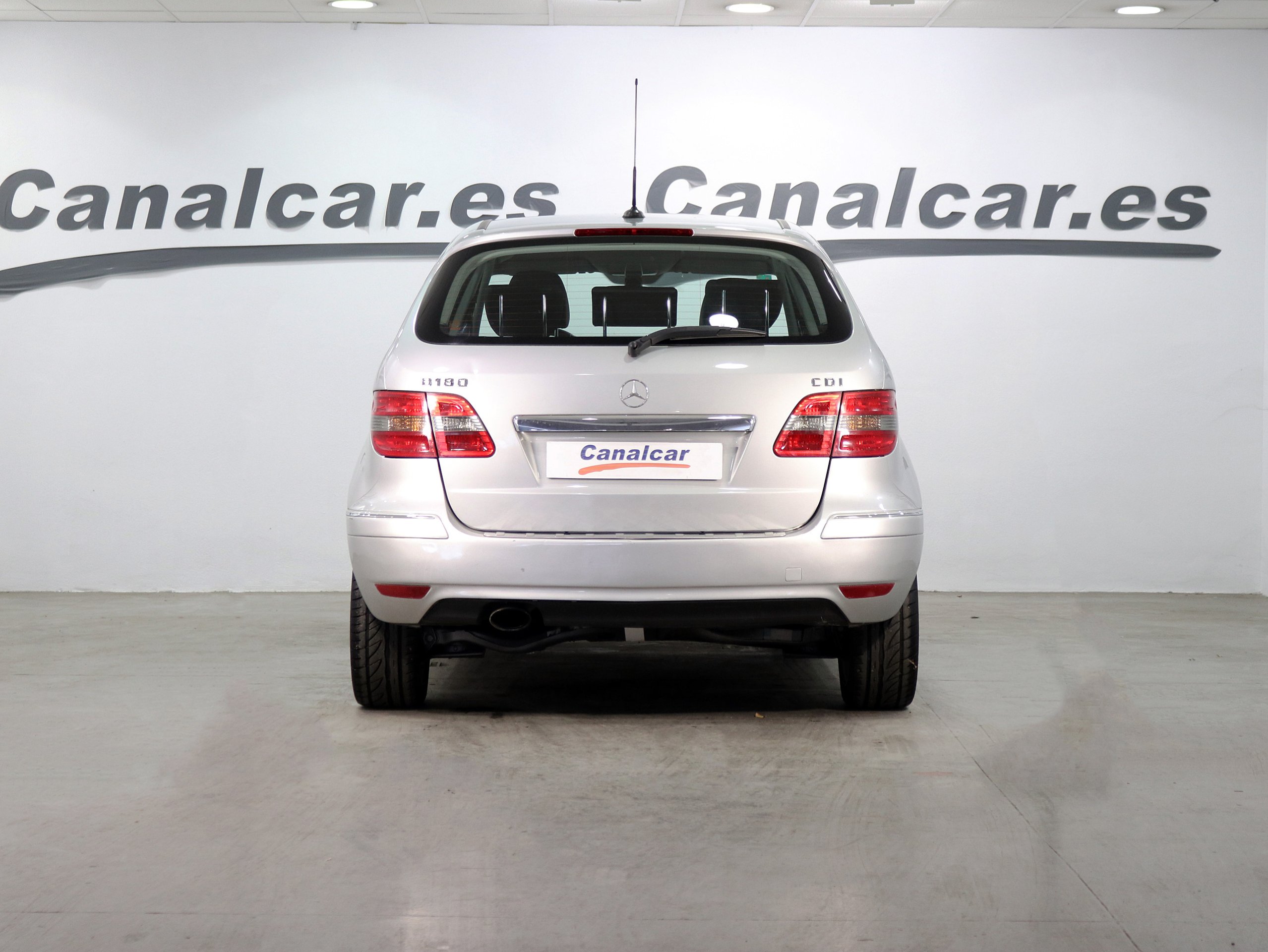Foto Mercedes-Benz B 180 6