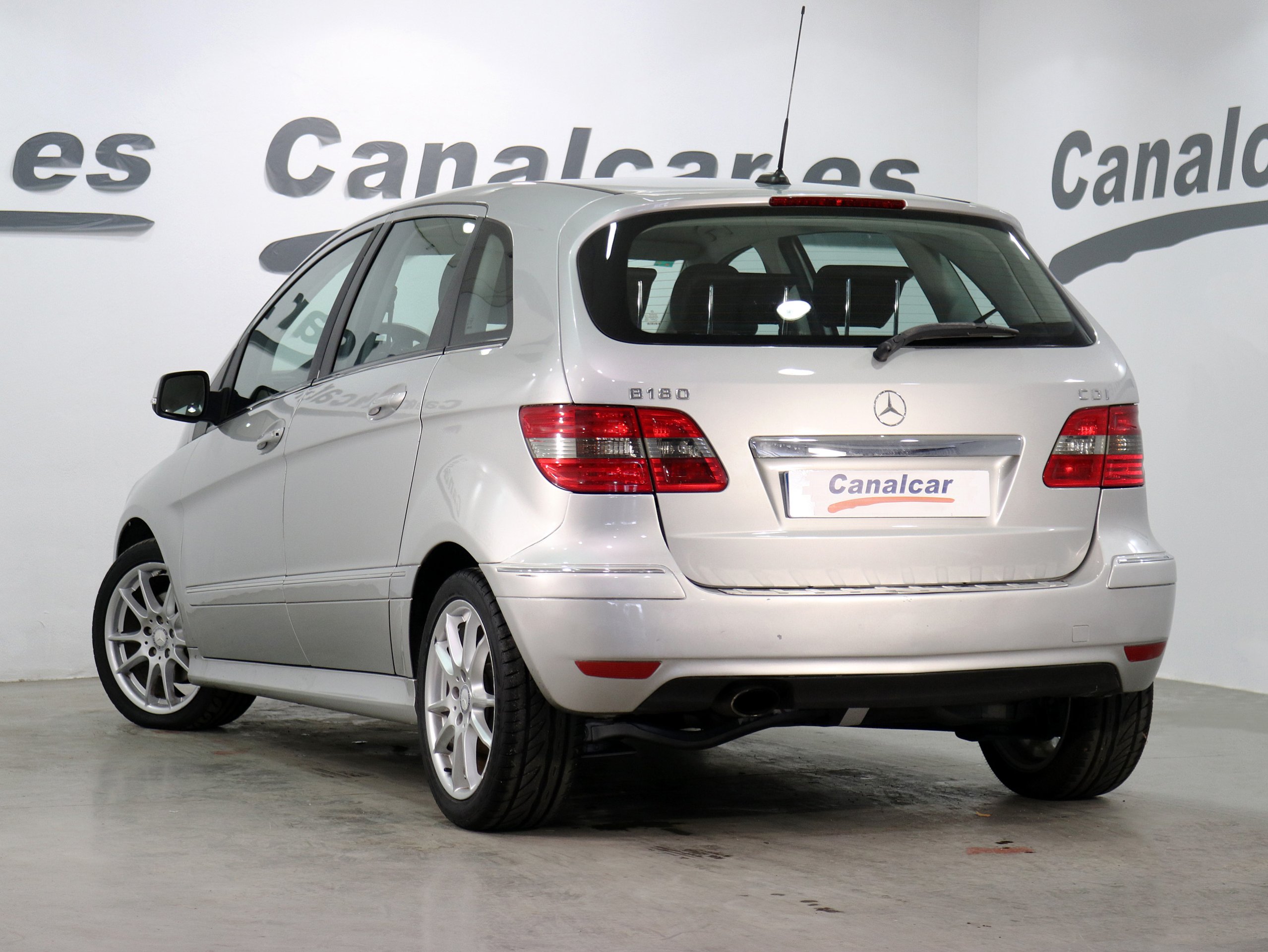 Foto Mercedes-Benz B 180 7