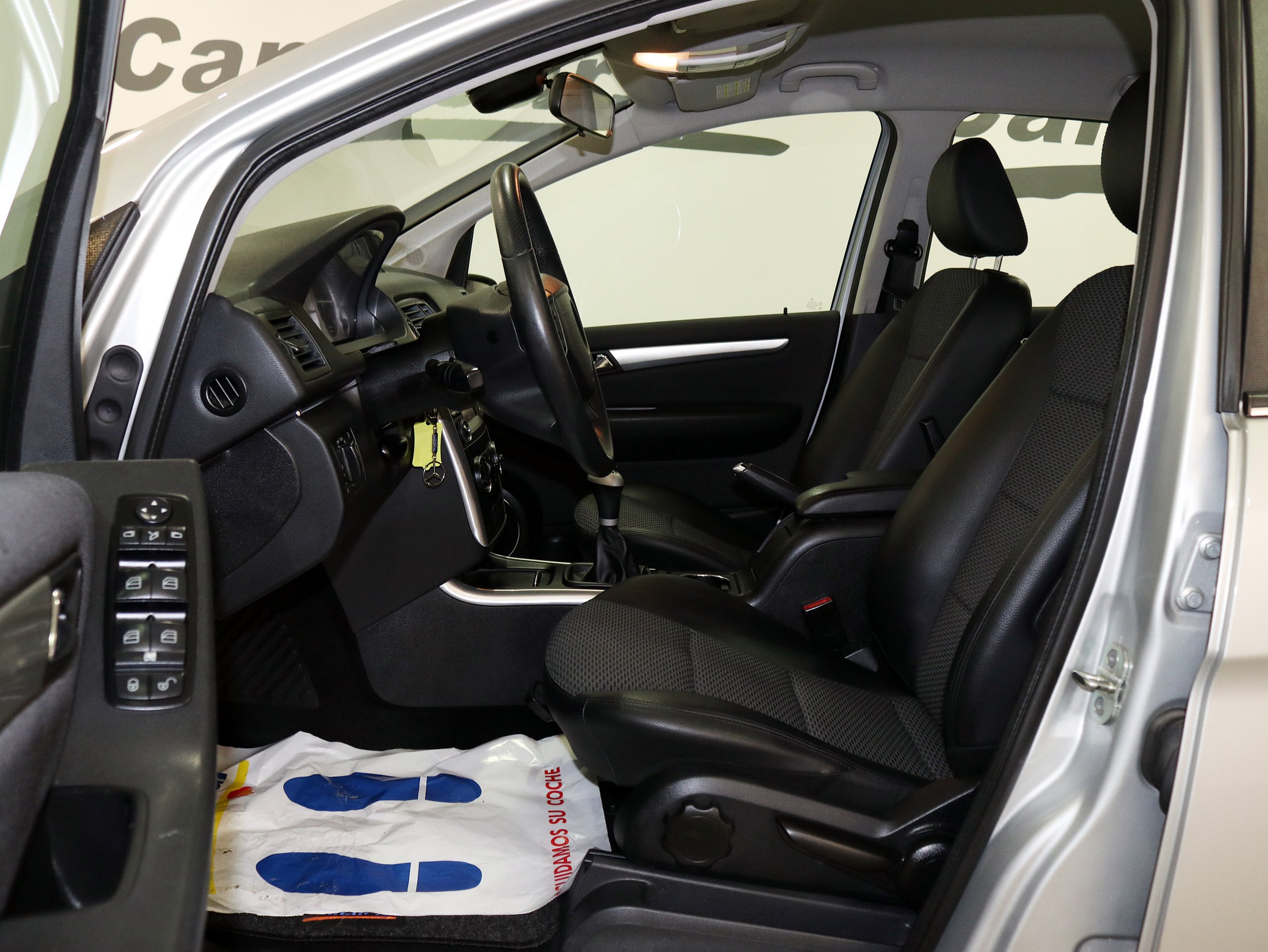 Foto Mercedes-Benz B 180 12