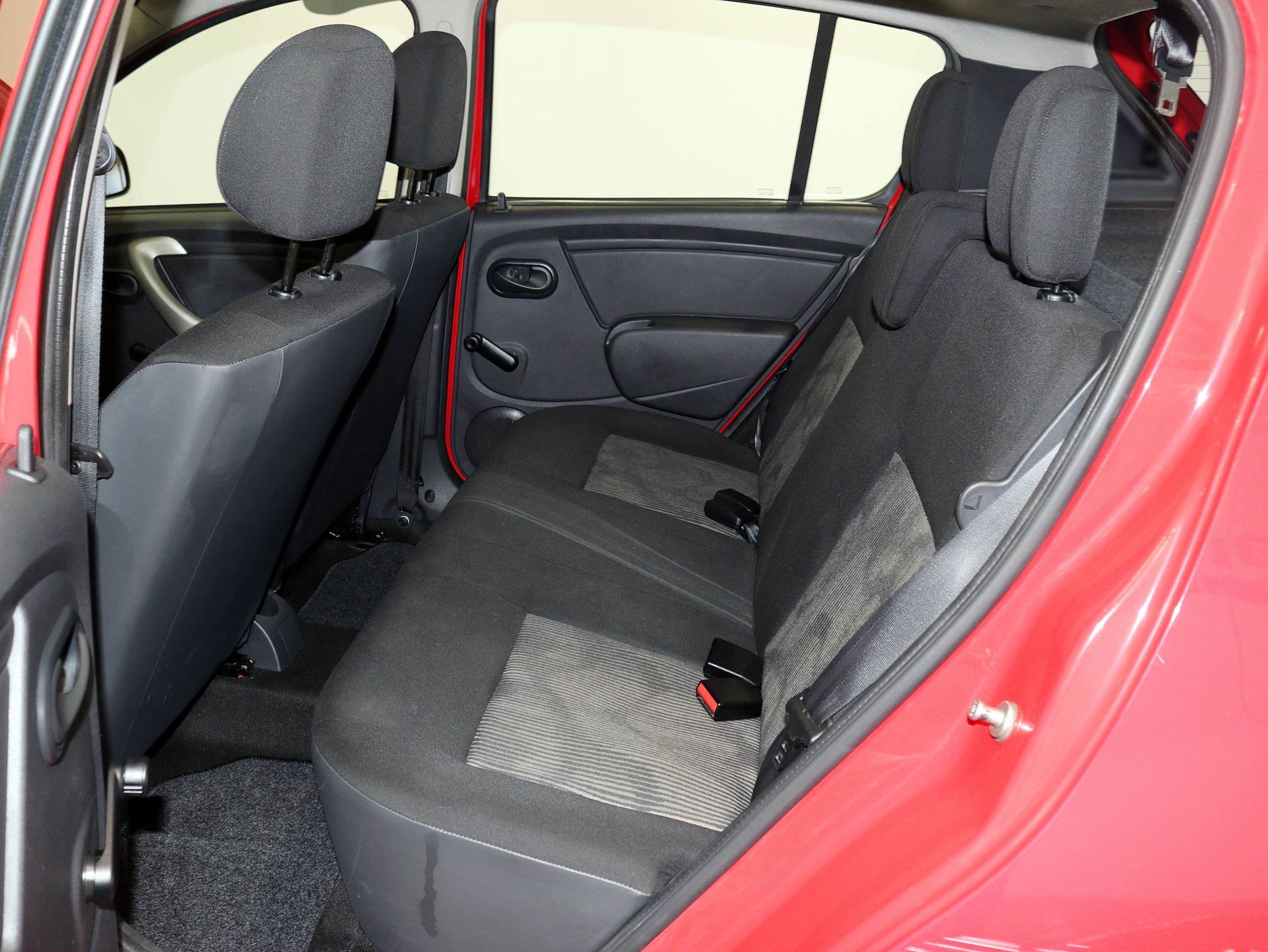 Foto Dacia Sandero 14