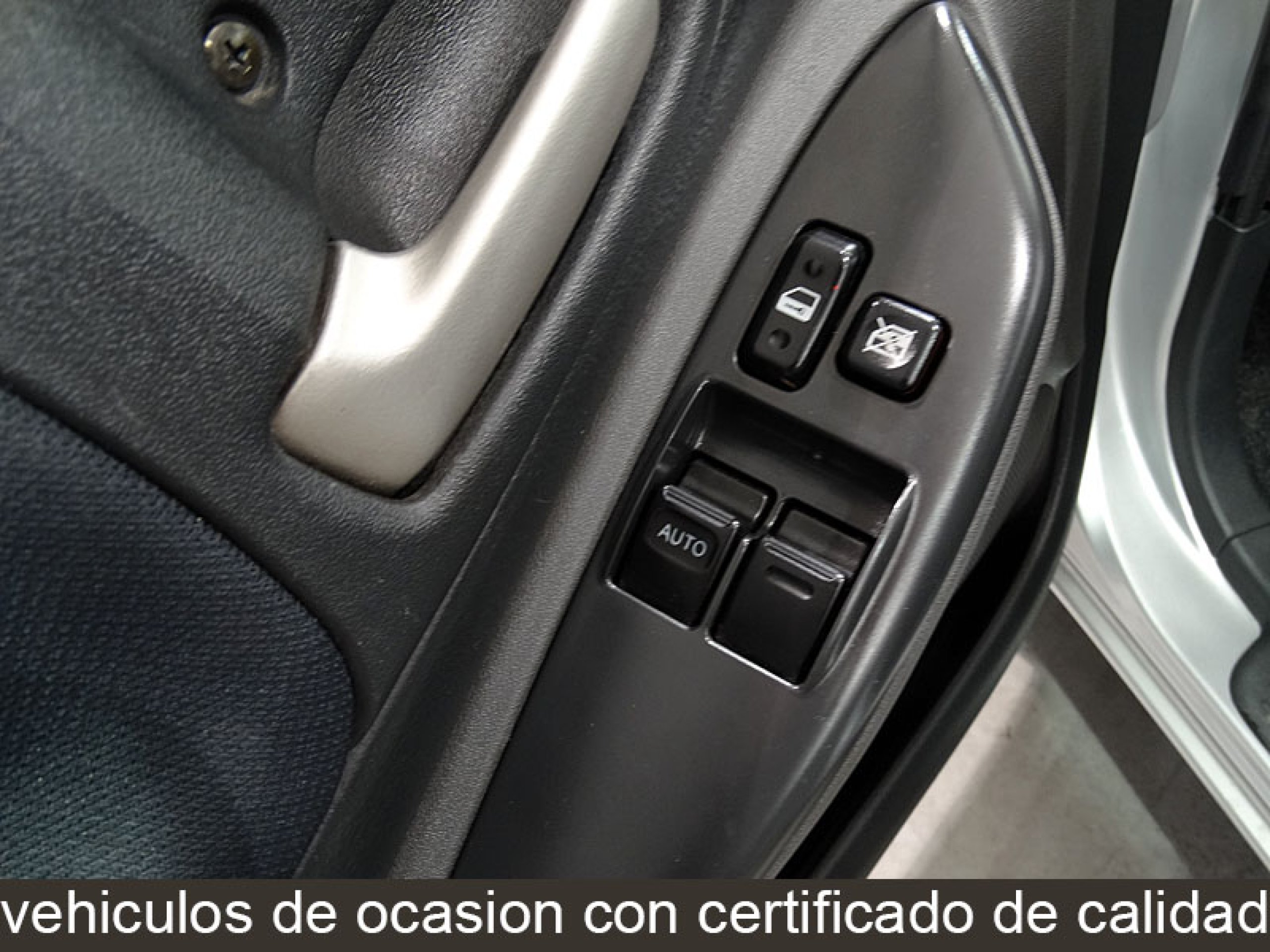 Foto Toyota Yaris 15