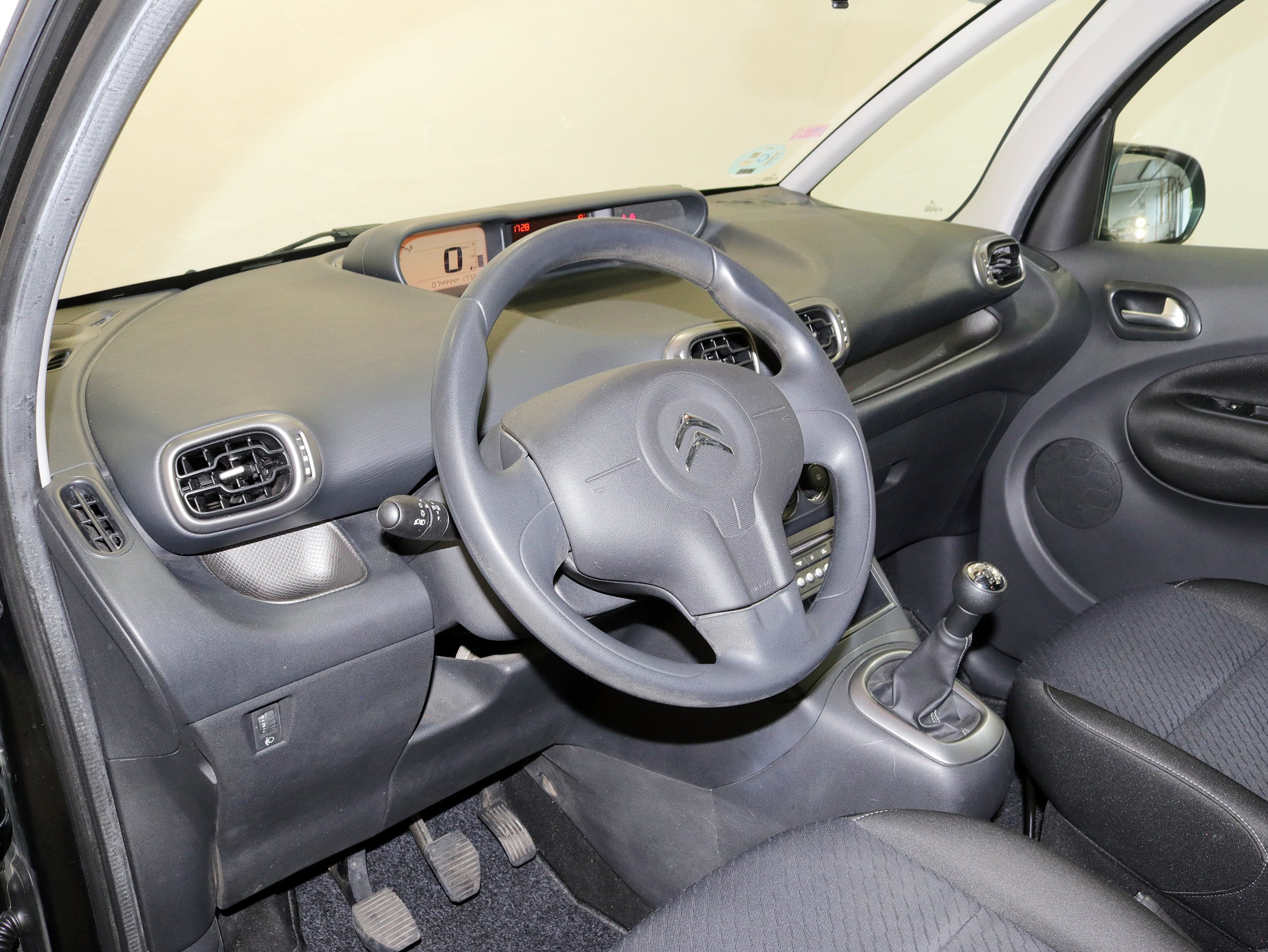 Foto Citroen C3 Picasso 19