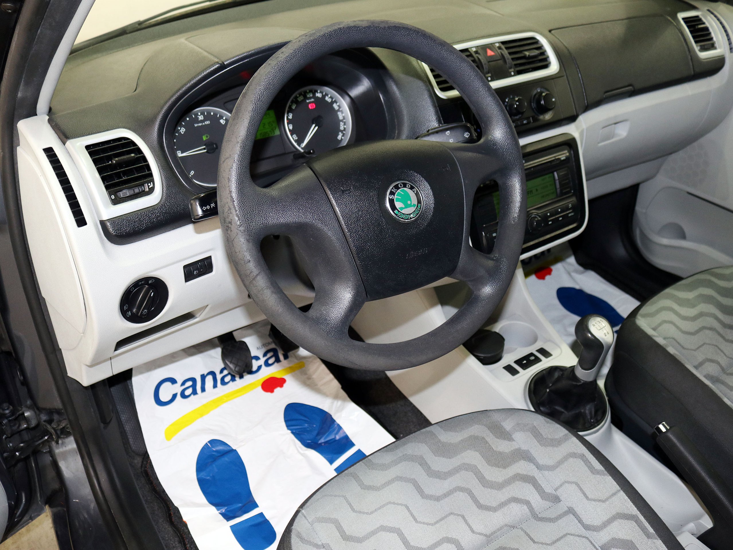 Foto Skoda Fabia 14