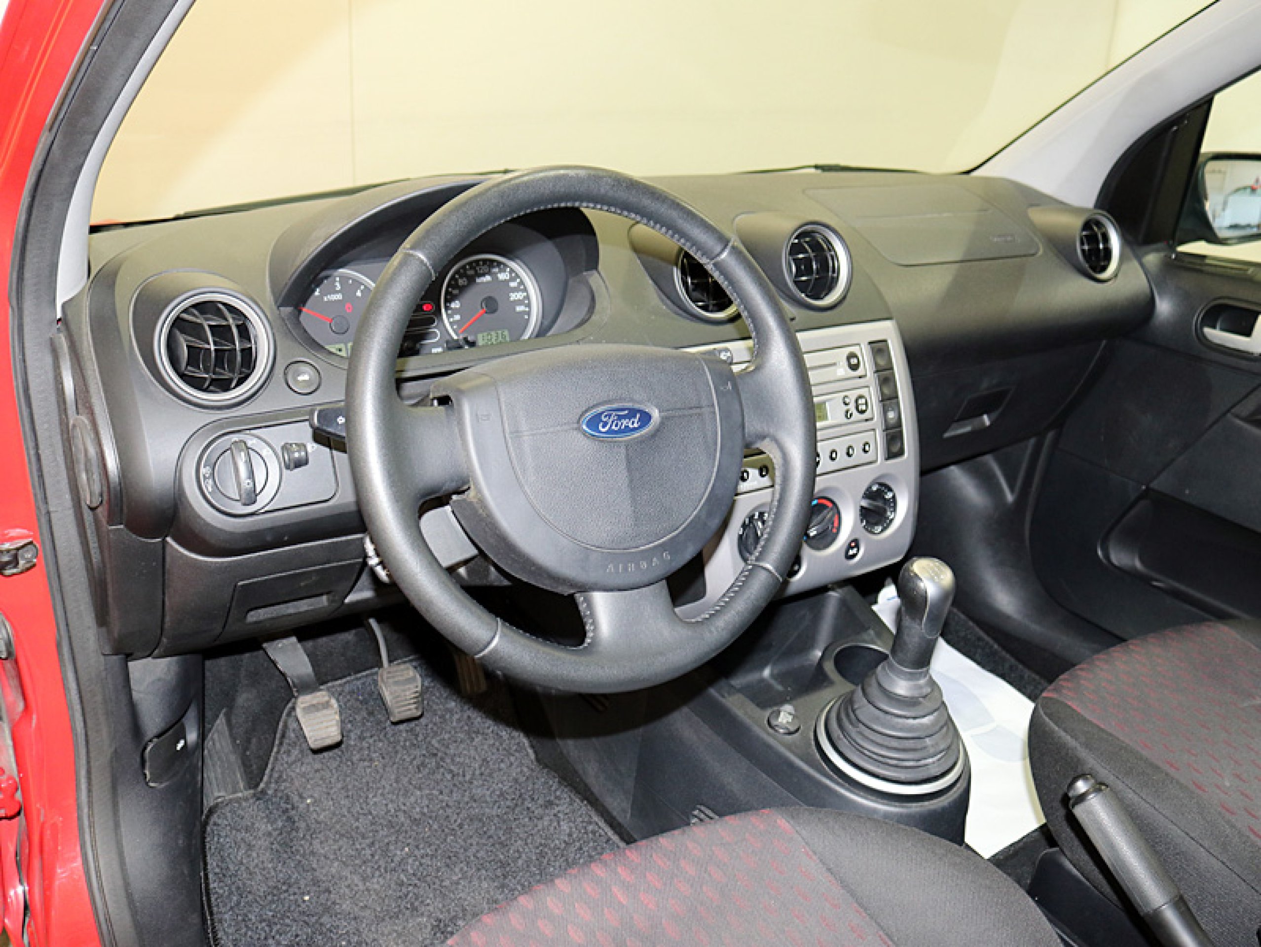 Foto Ford Fiesta 13