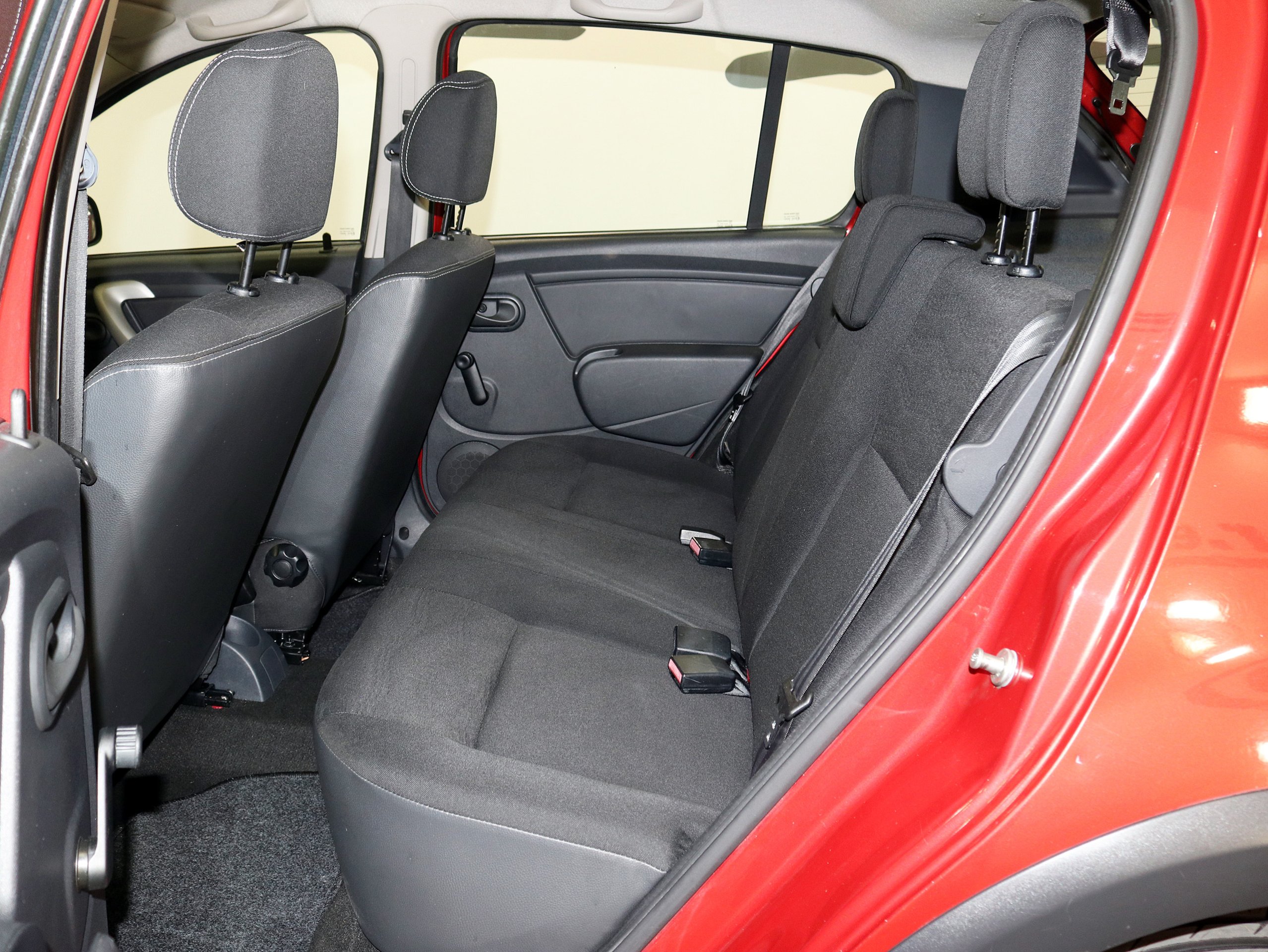 Foto Dacia Sandero 15