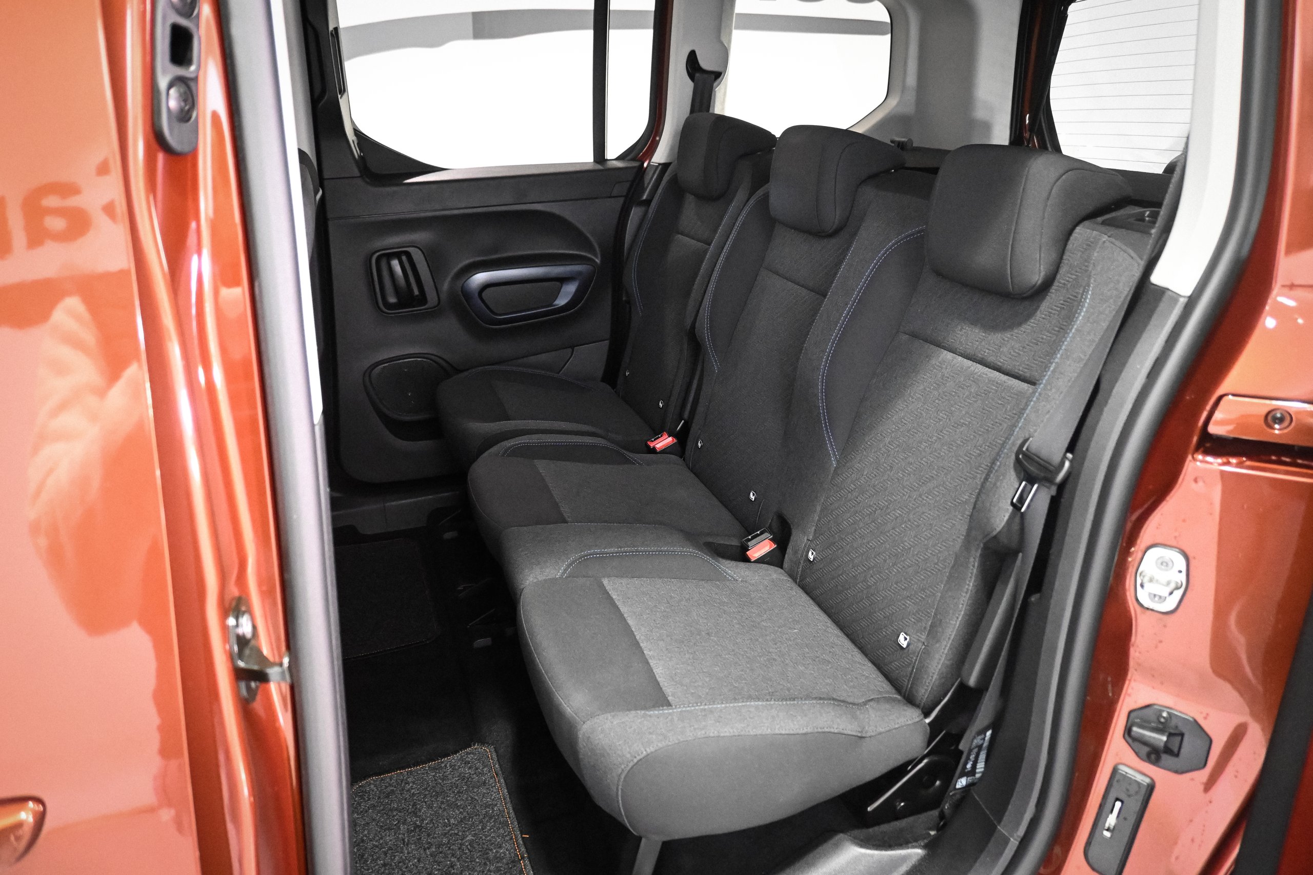 Foto Peugeot Rifter 12