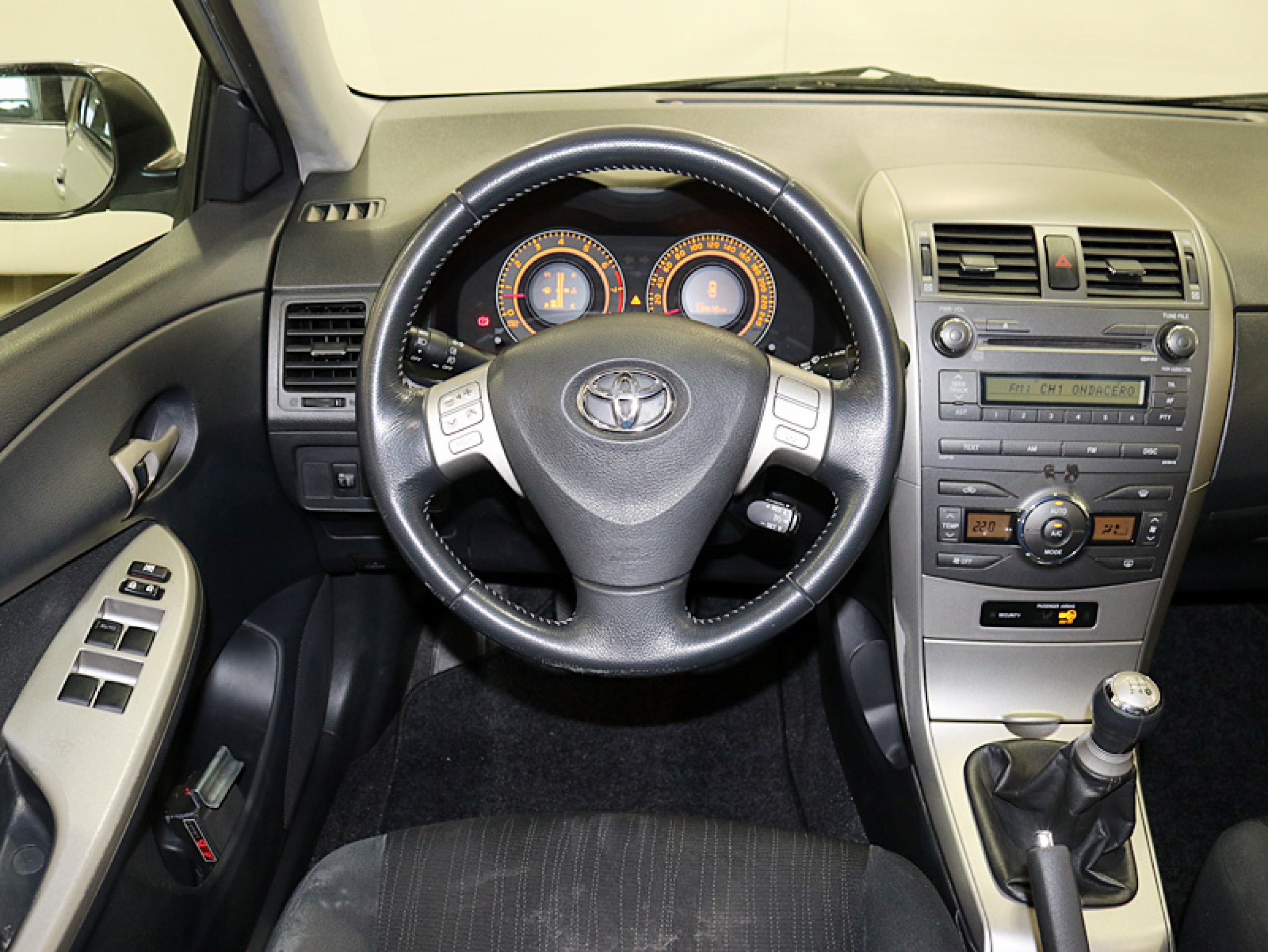 Foto Toyota Corolla 16 Foto Toyota Corolla 16