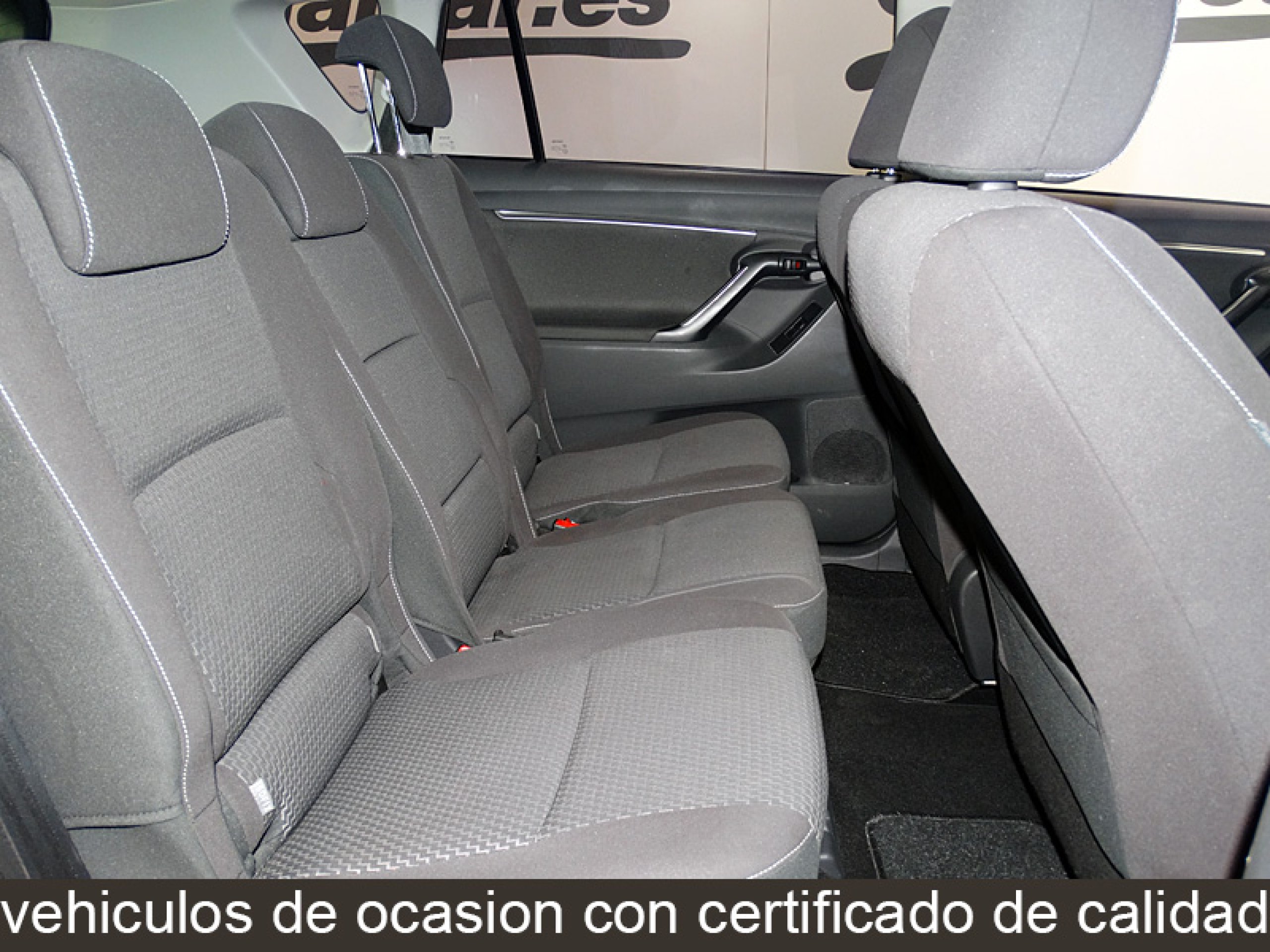 Foto Toyota Verso 17