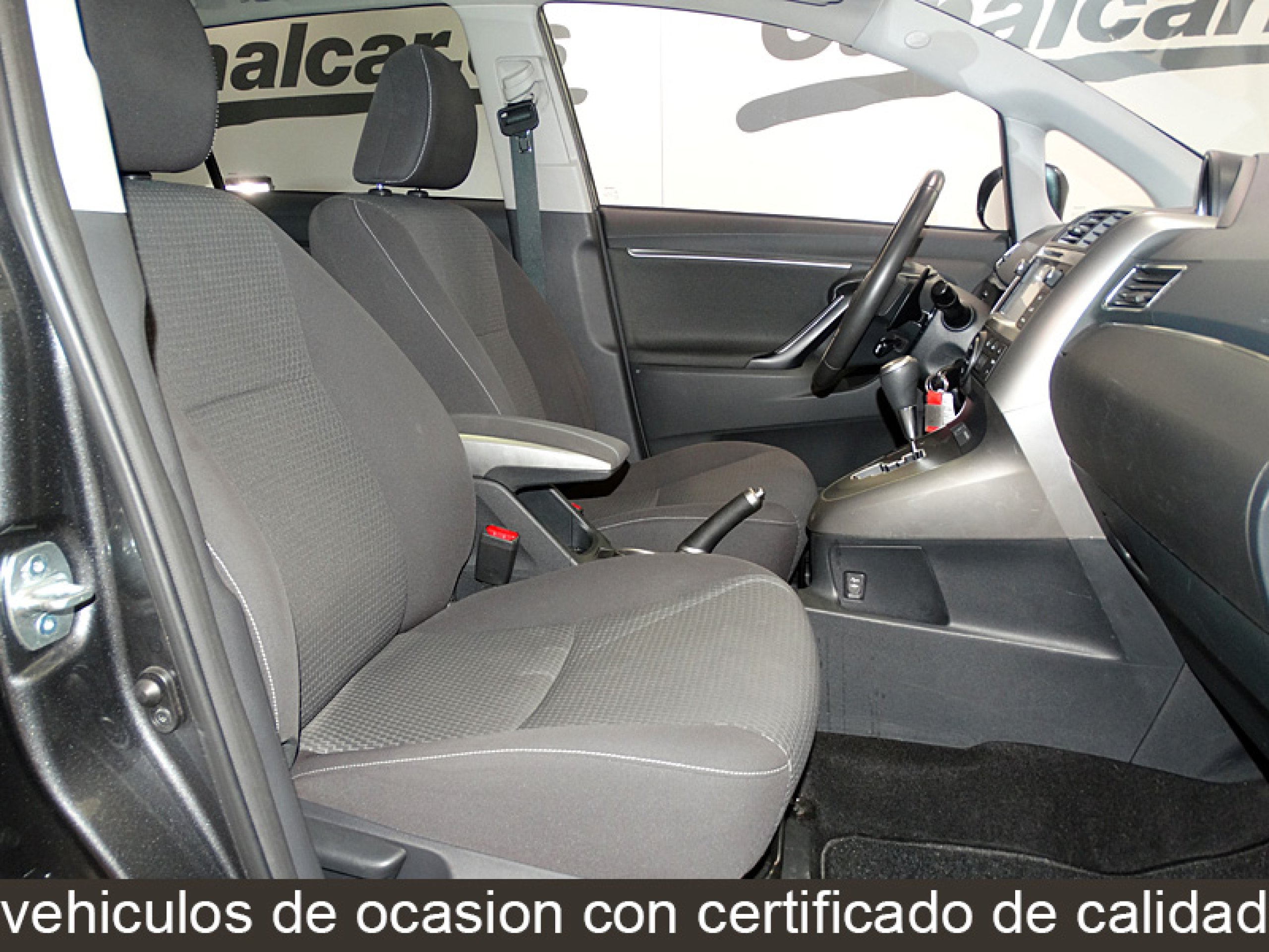 Foto Toyota Verso 18